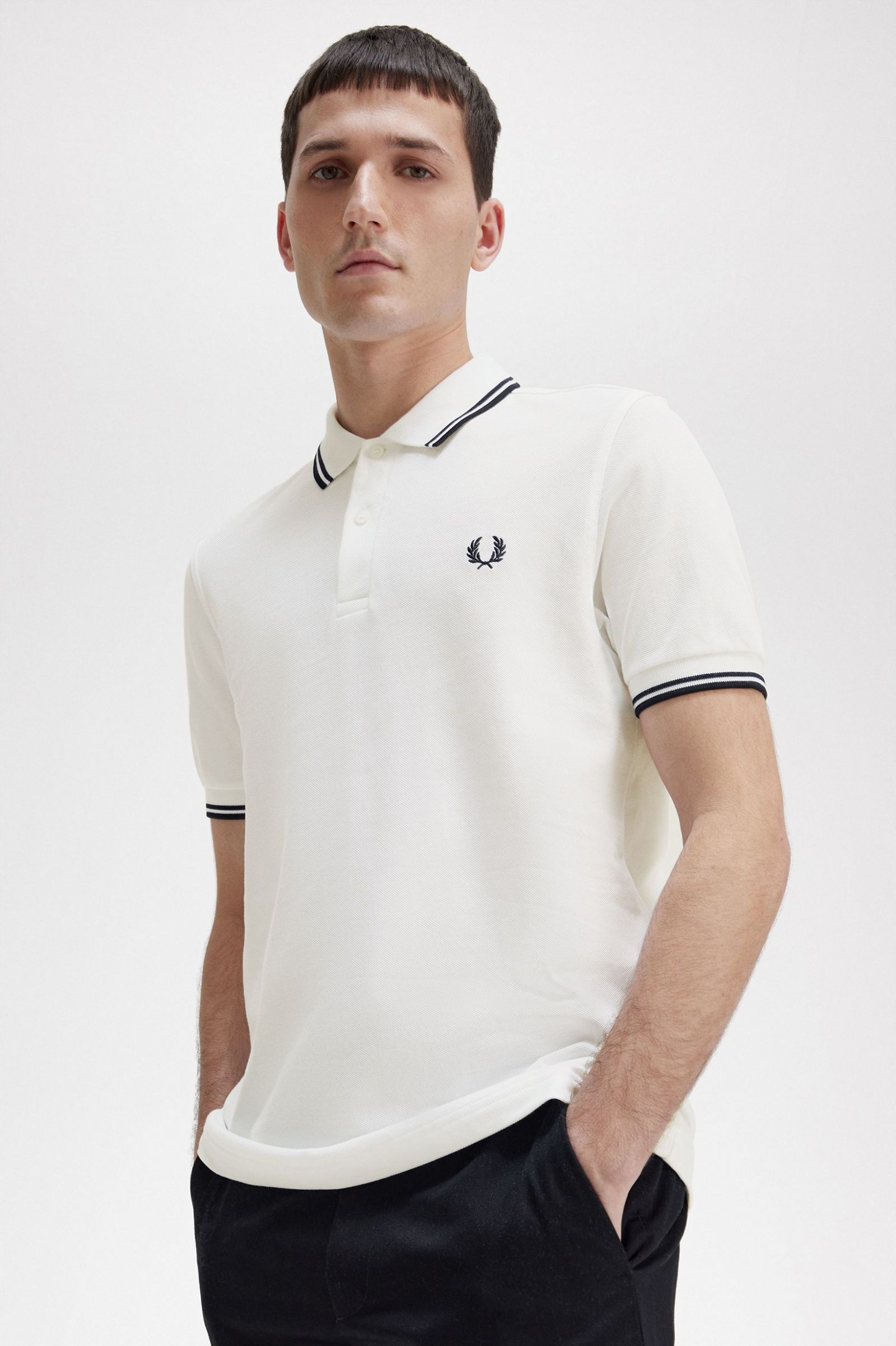 The Fred Perry ShirtM3600 White / Black / Black