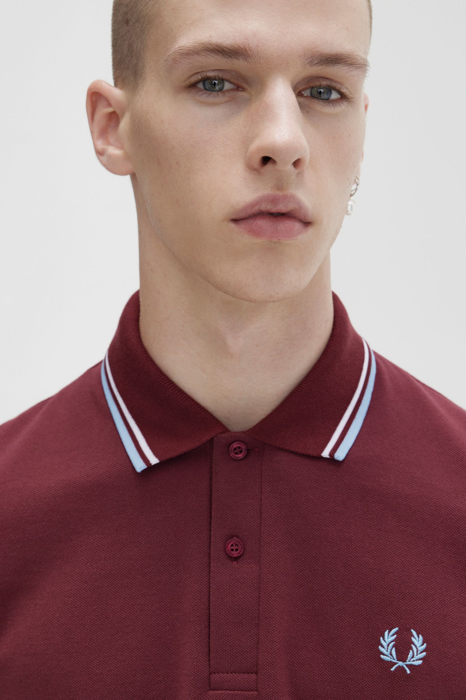 The Fred Perry ShirtM12 Maroon / White / Ice