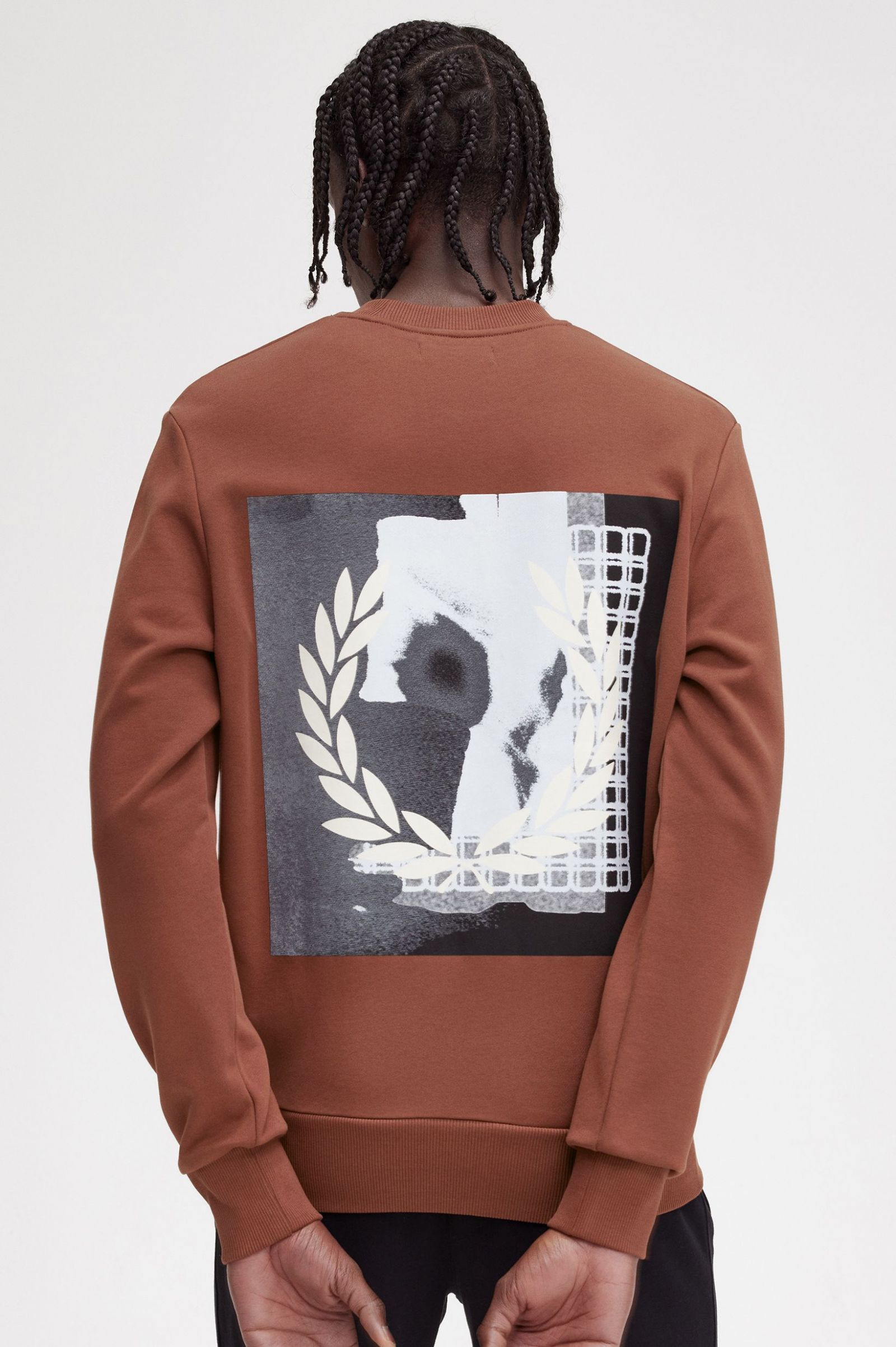 Rave Graphic Sweatshirt Whisky Brown