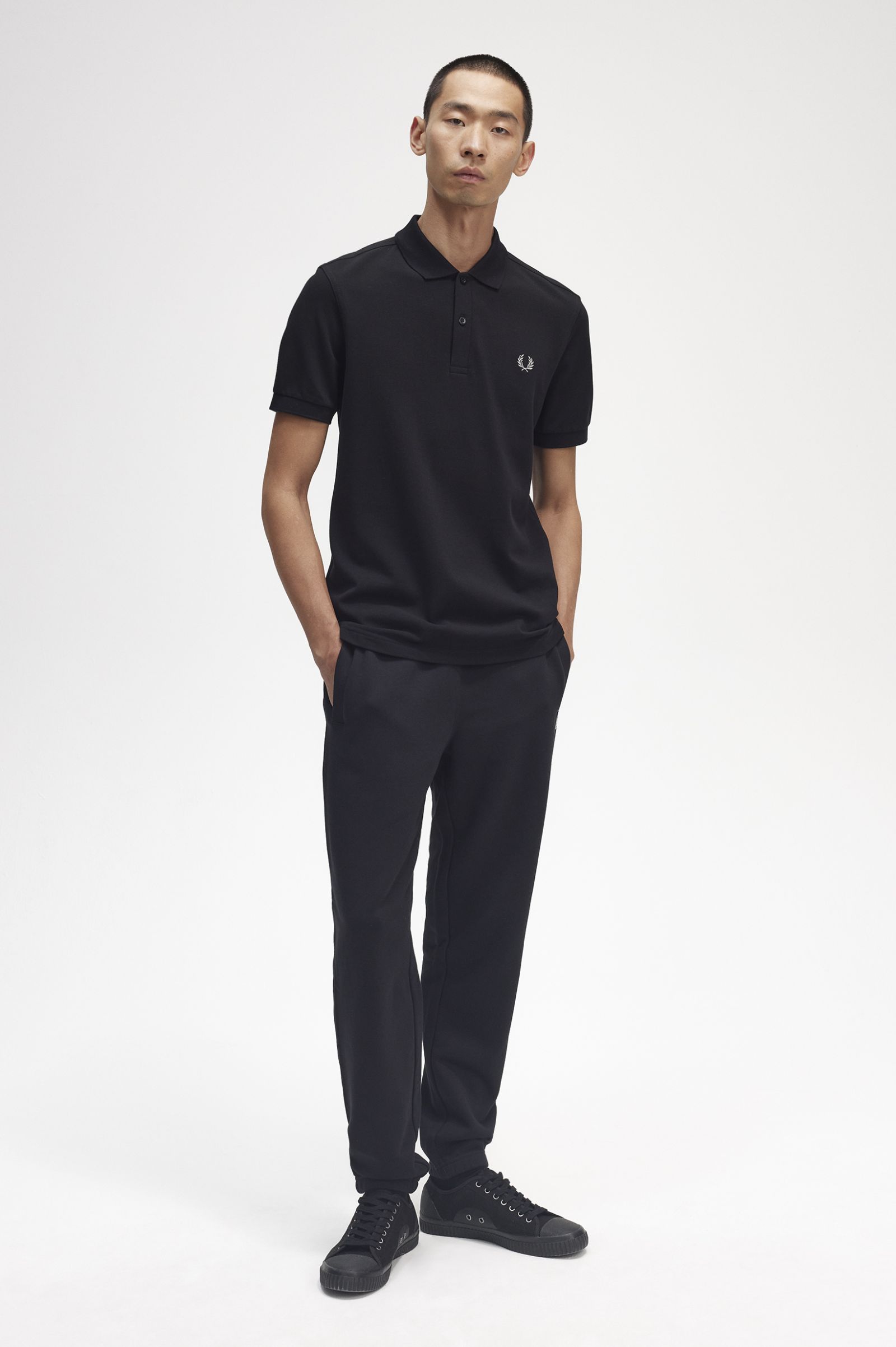 The Fred Perry ShirtM6000 Black / Chrome