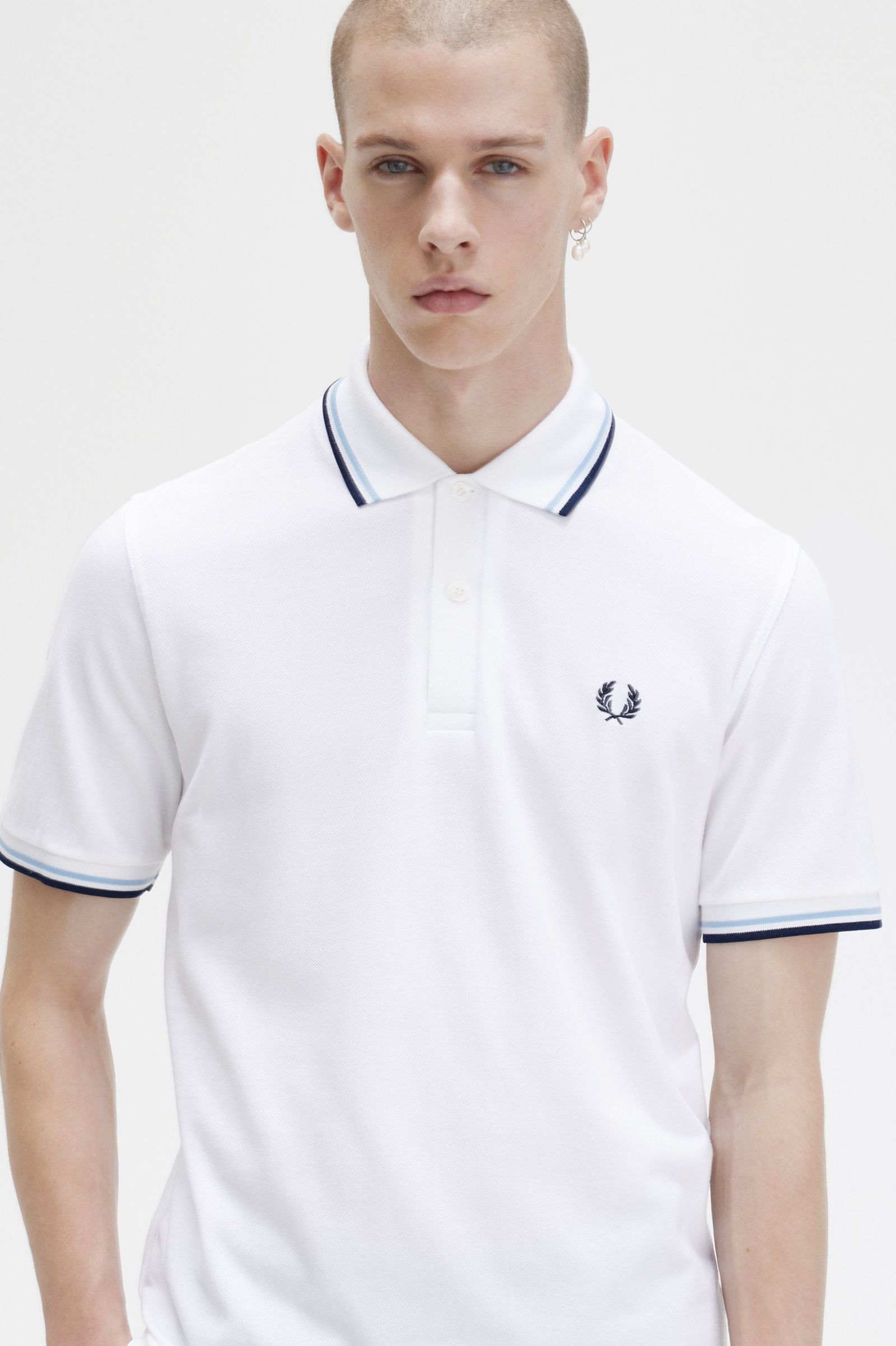 The Fred Perry ShirtM12 White / Ice / Navy