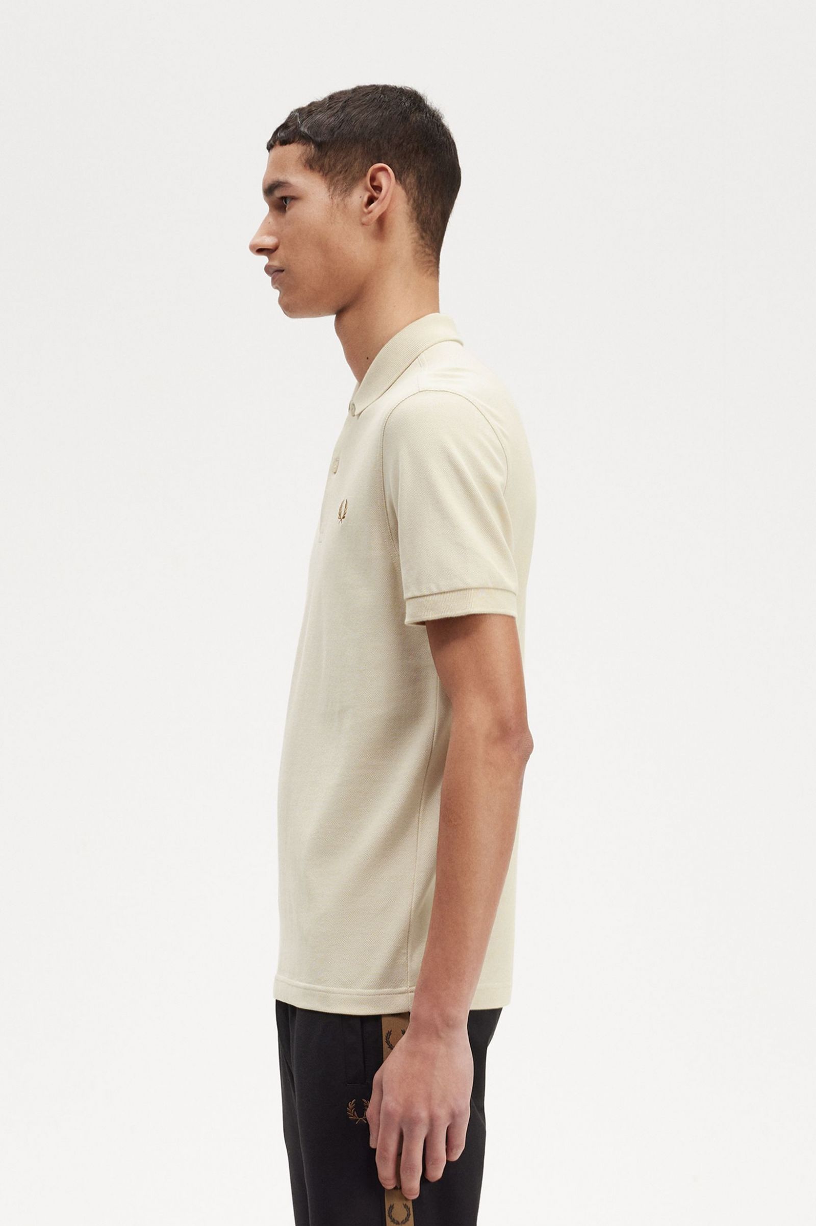 The Fred Perry ShirtM6000 Oatmeal / Dark Caramel