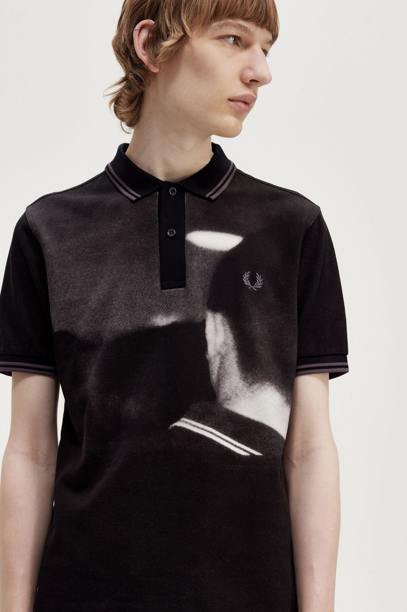 Rave Graphic Fred Perry Shirt Black