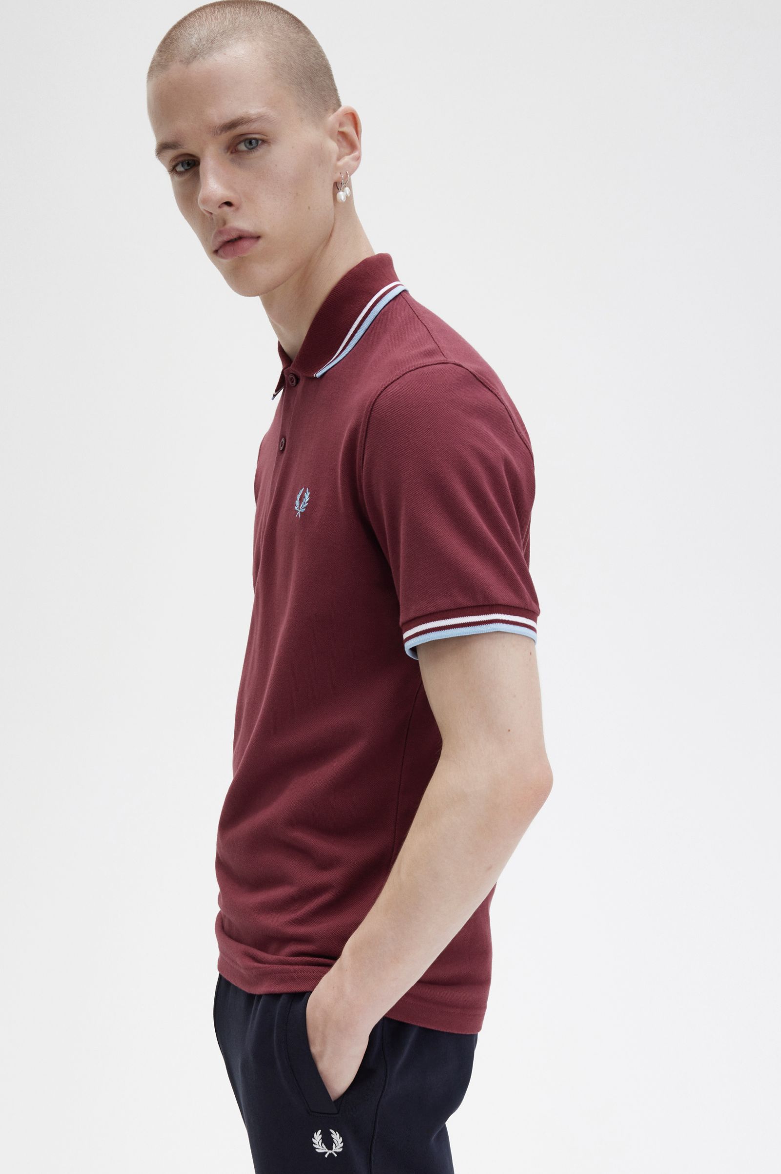 The Fred Perry ShirtM12 Maroon / White / Ice