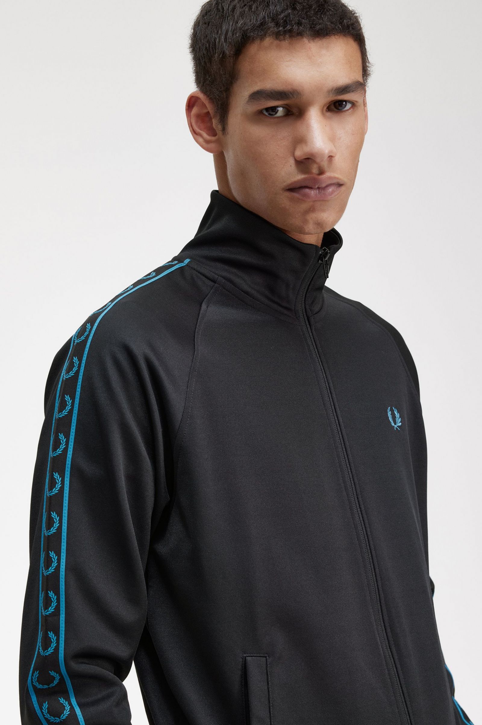 Contrast Tape Track Jacket Black / Cyber Blue