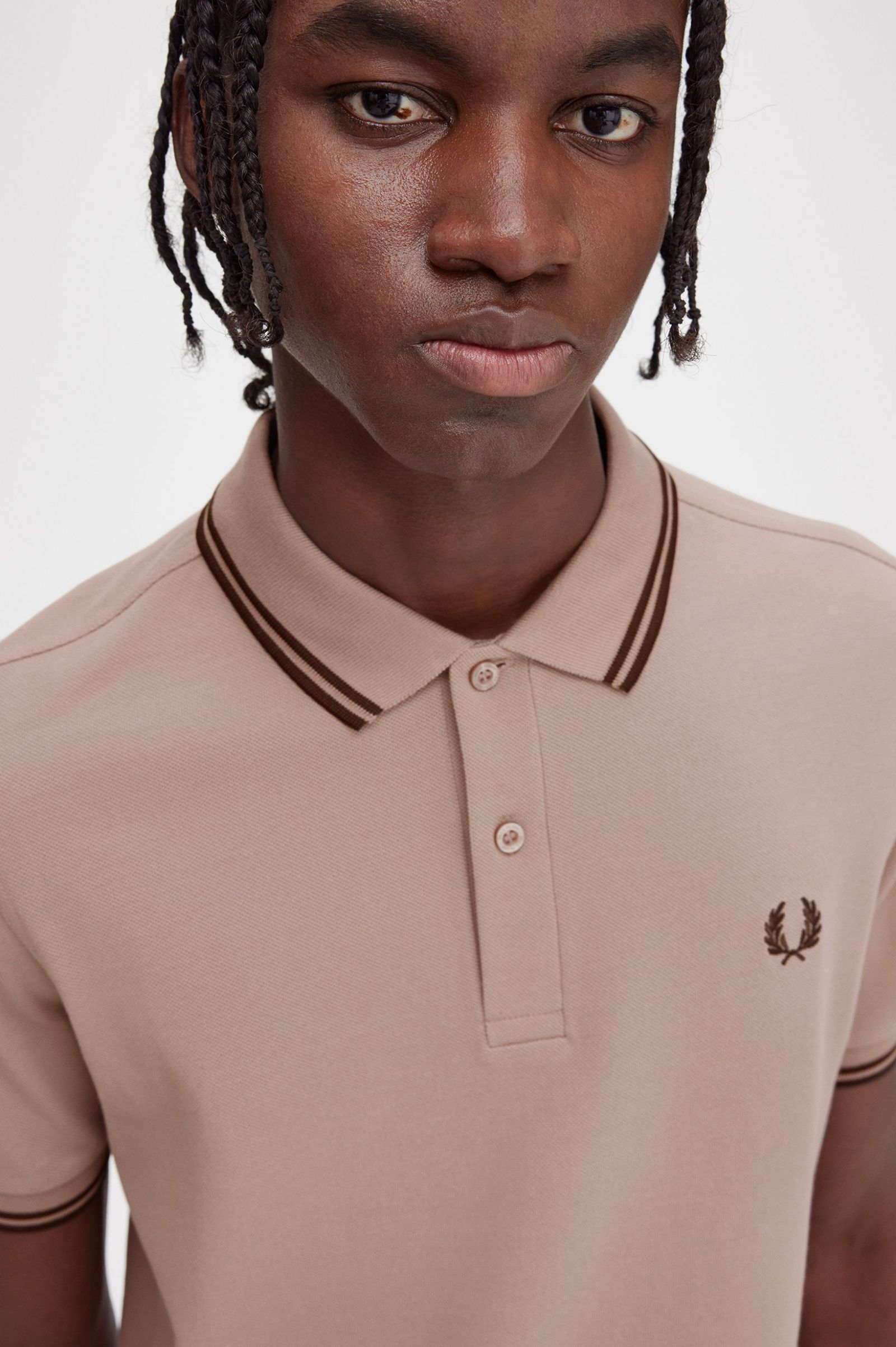 The Fred Perry ShirtM3600 Dark Pink / Burnt Tobacco / Burnt Tobacco