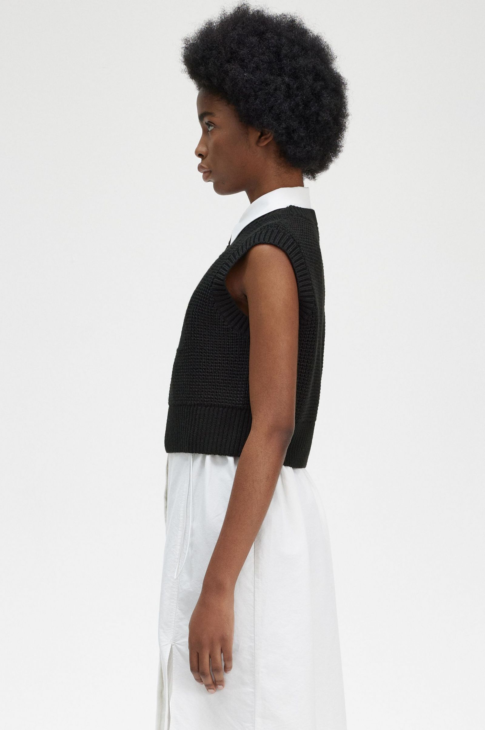 Laurel Wreath Knitted Tank Black