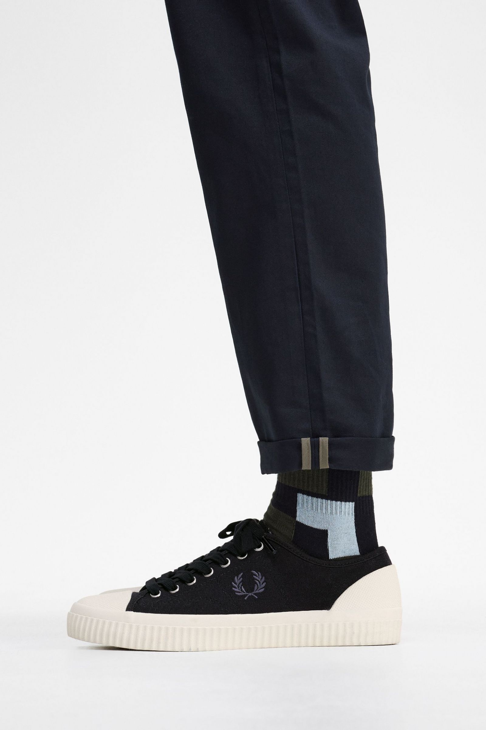 Low Hughes Black / Gunmetal