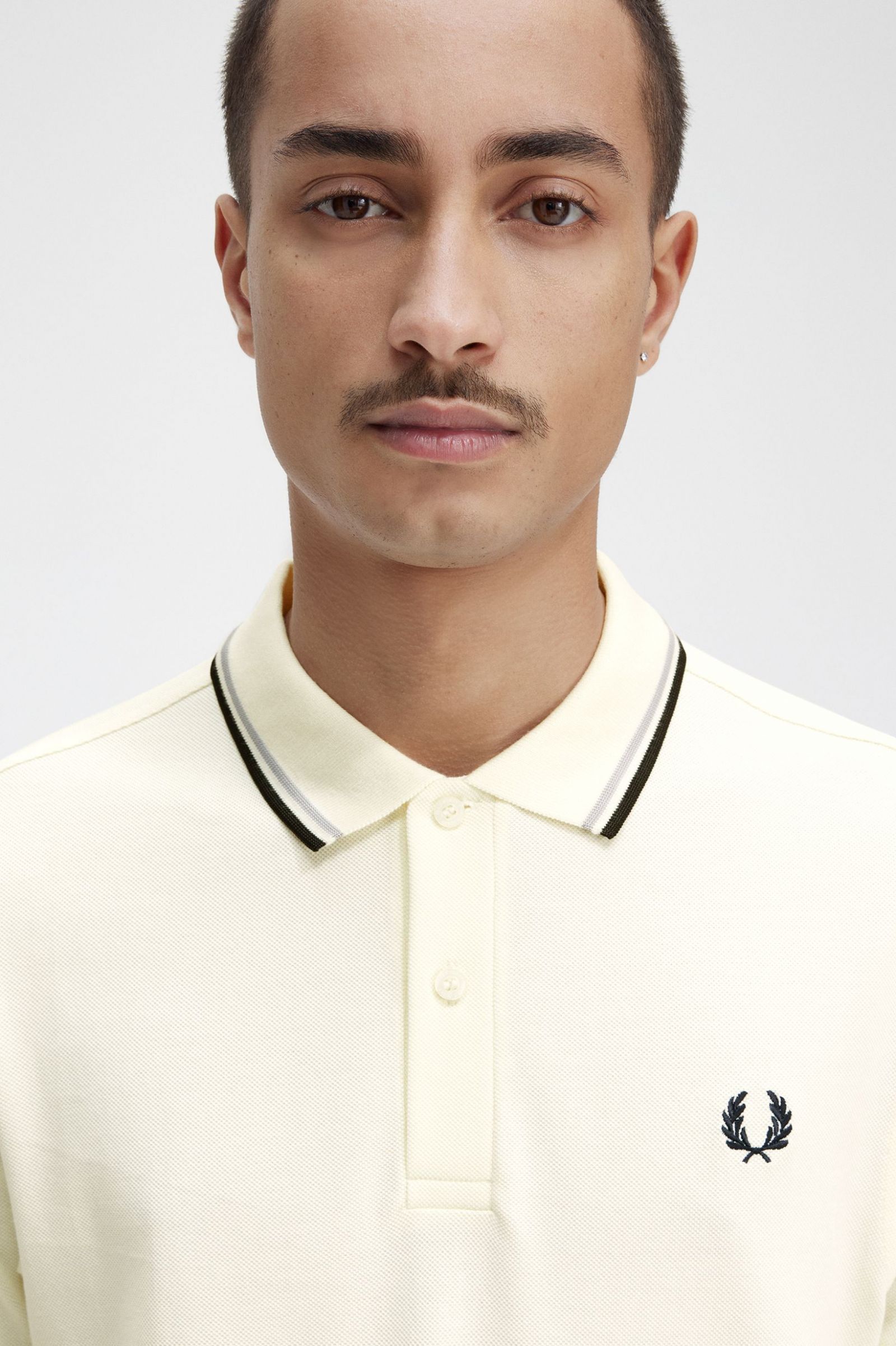 The Fred Perry ShirtM3600 Ecru / Limestone / Black