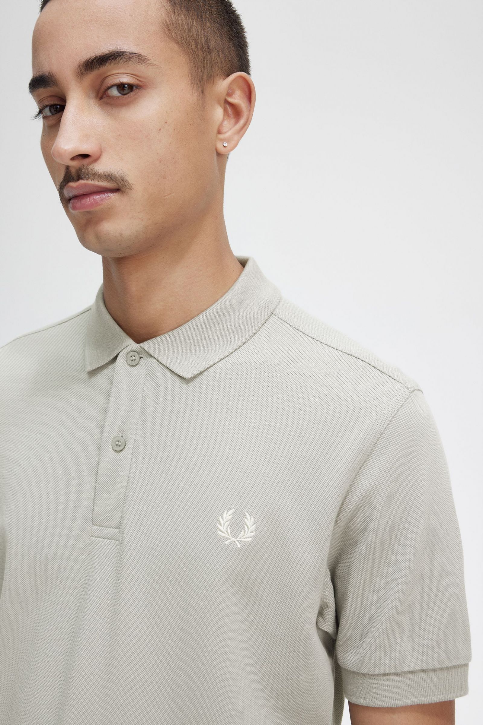 The Fred Perry ShirtM6000 Limestone / Ecru