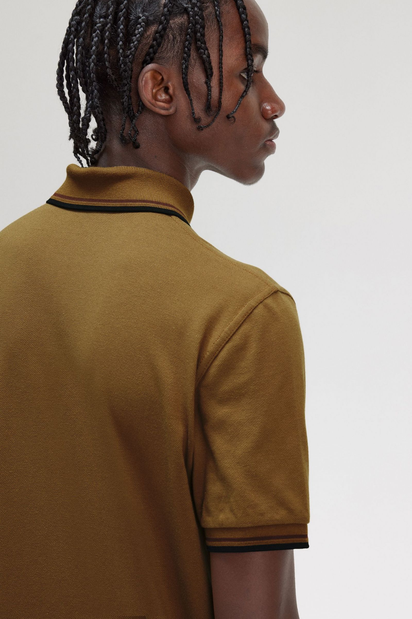 The Fred Perry ShirtM12 Dark Caramel / Whisky Brown / Black