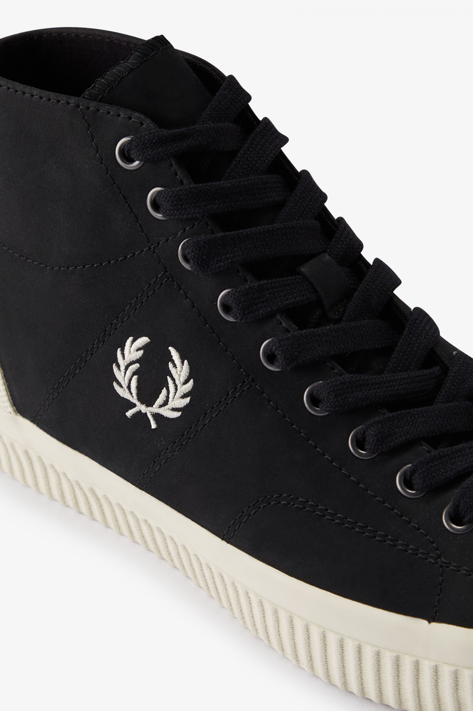 Mid Hughes Black / Ecru