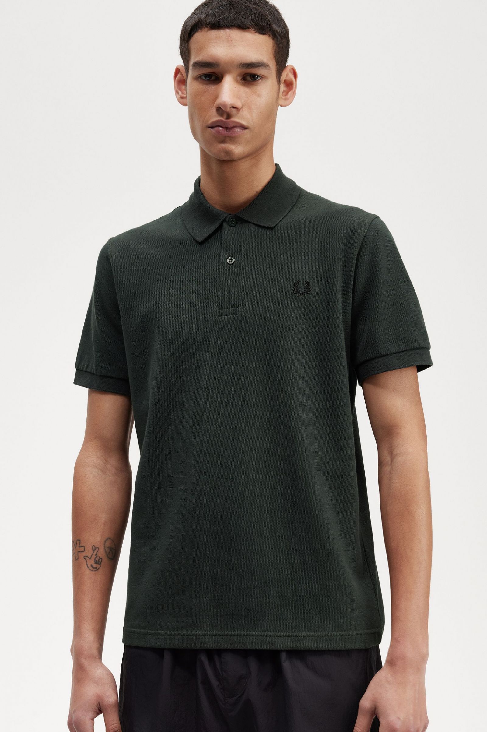 The Fred Perry ShirtM3 Night Green / Black