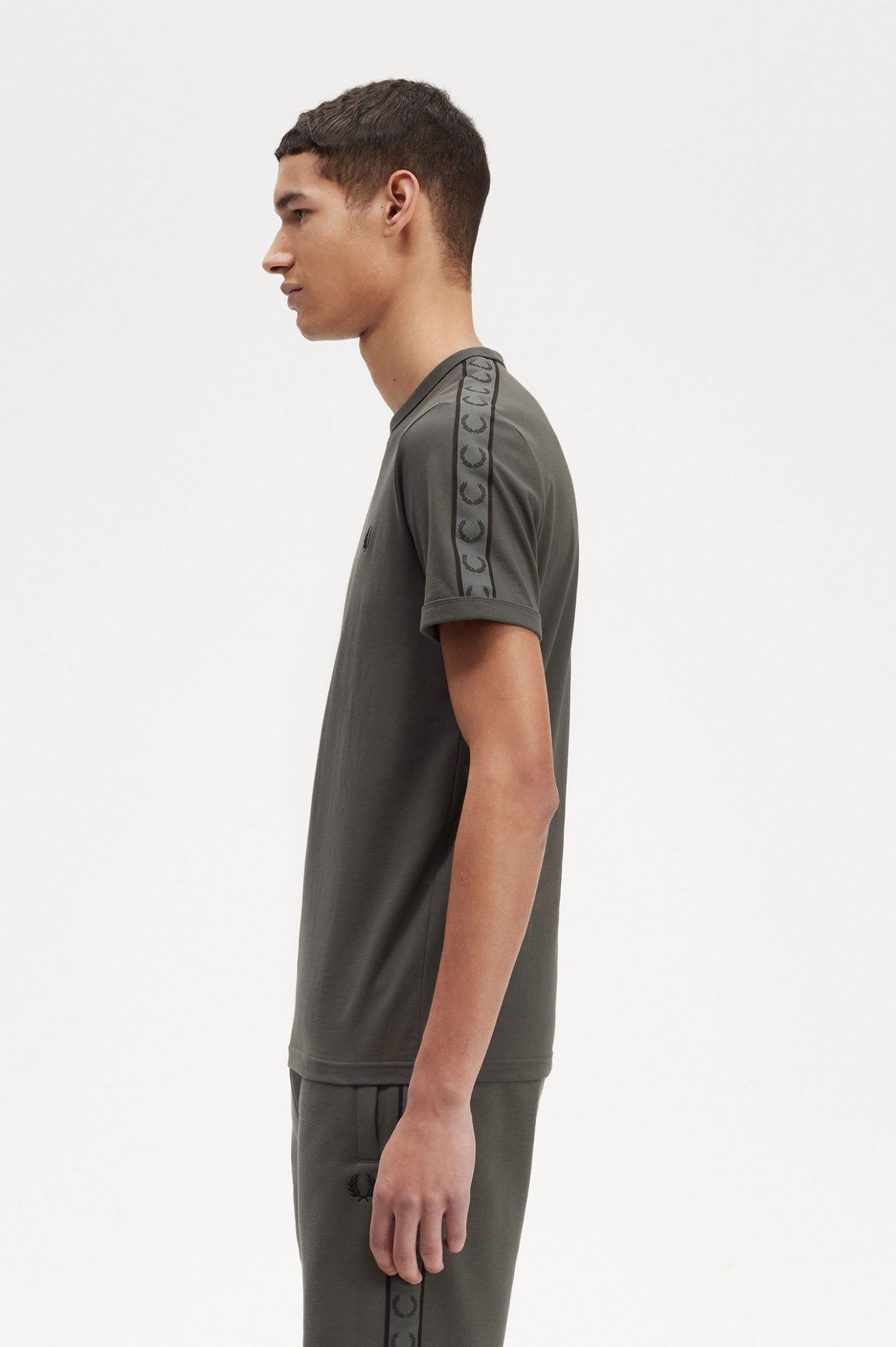 Contrast Tape Ringer T-Shirt Field Green / Field Green