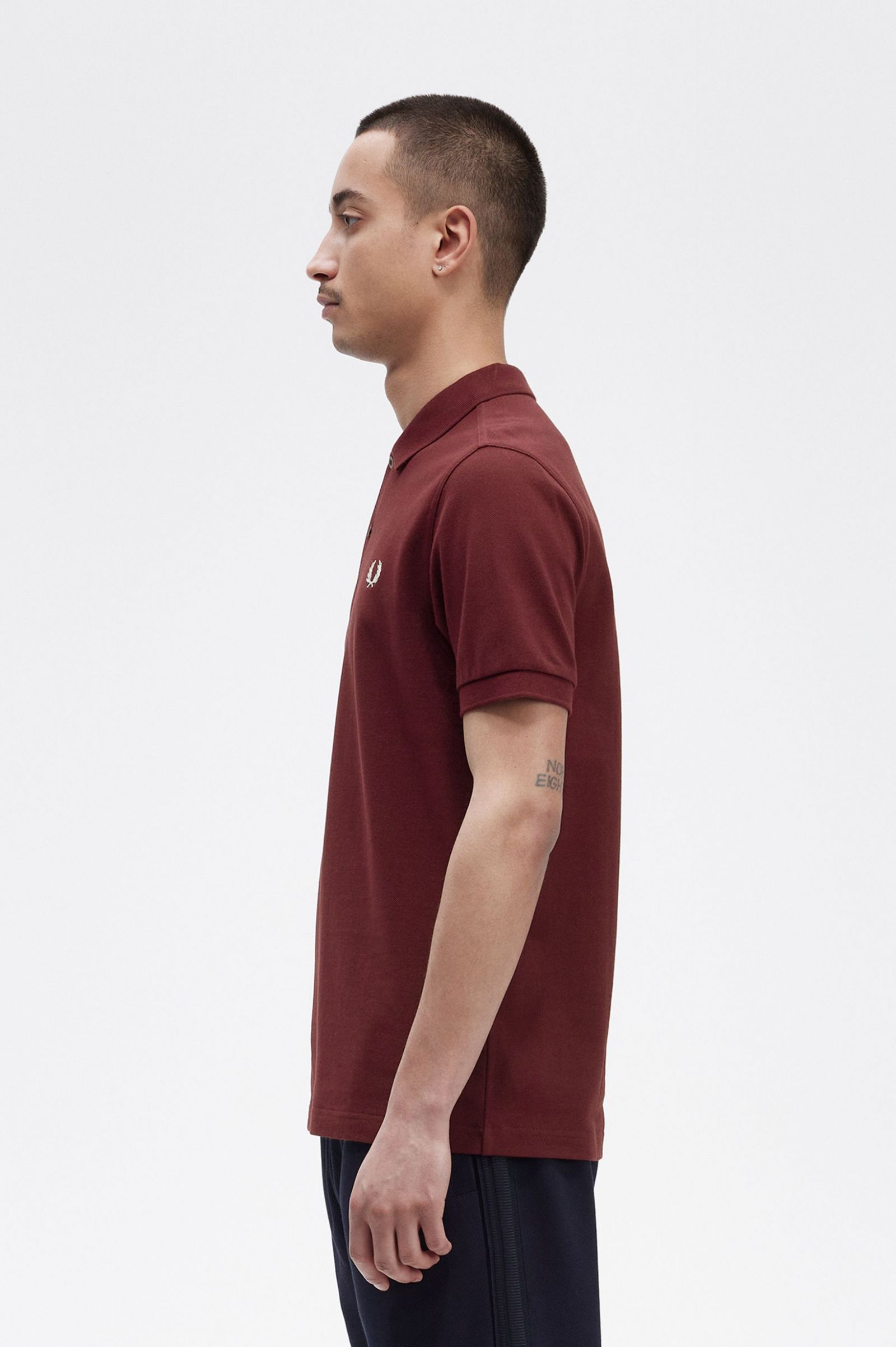 The Fred Perry ShirtM6000 Oxblood / Ecru