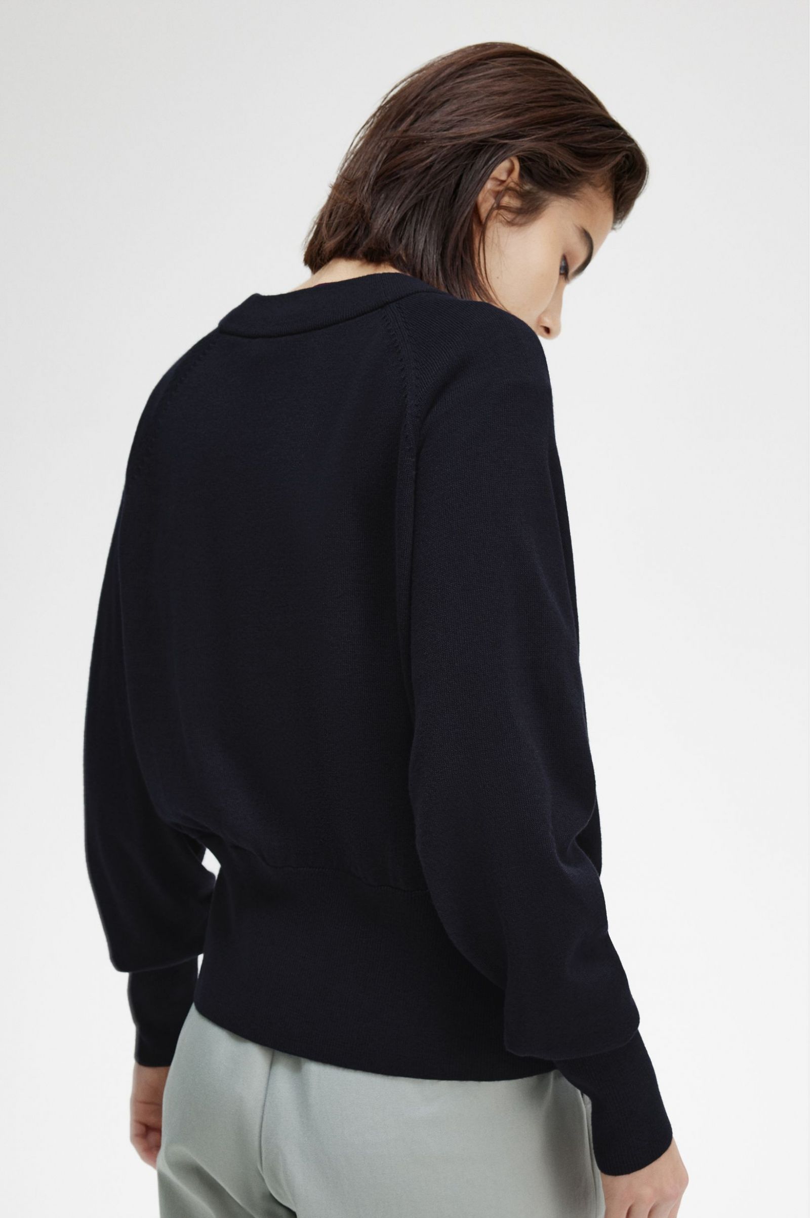 V-Neck Cardigan Navy