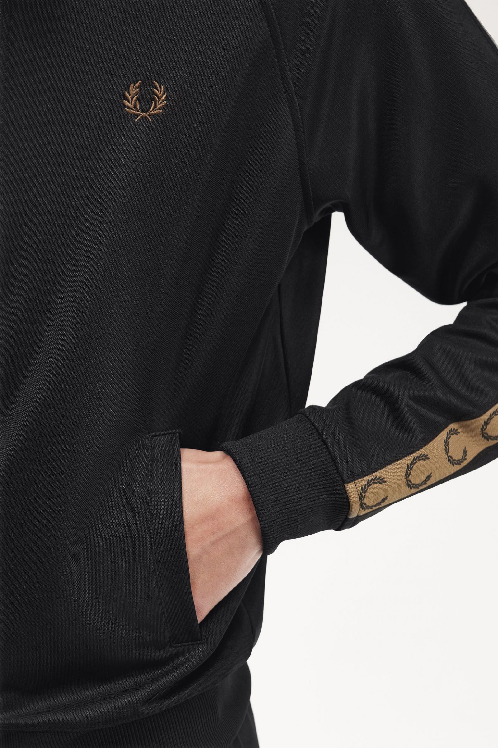 Contrast Tape Track Jacket Black / Shaded Stone