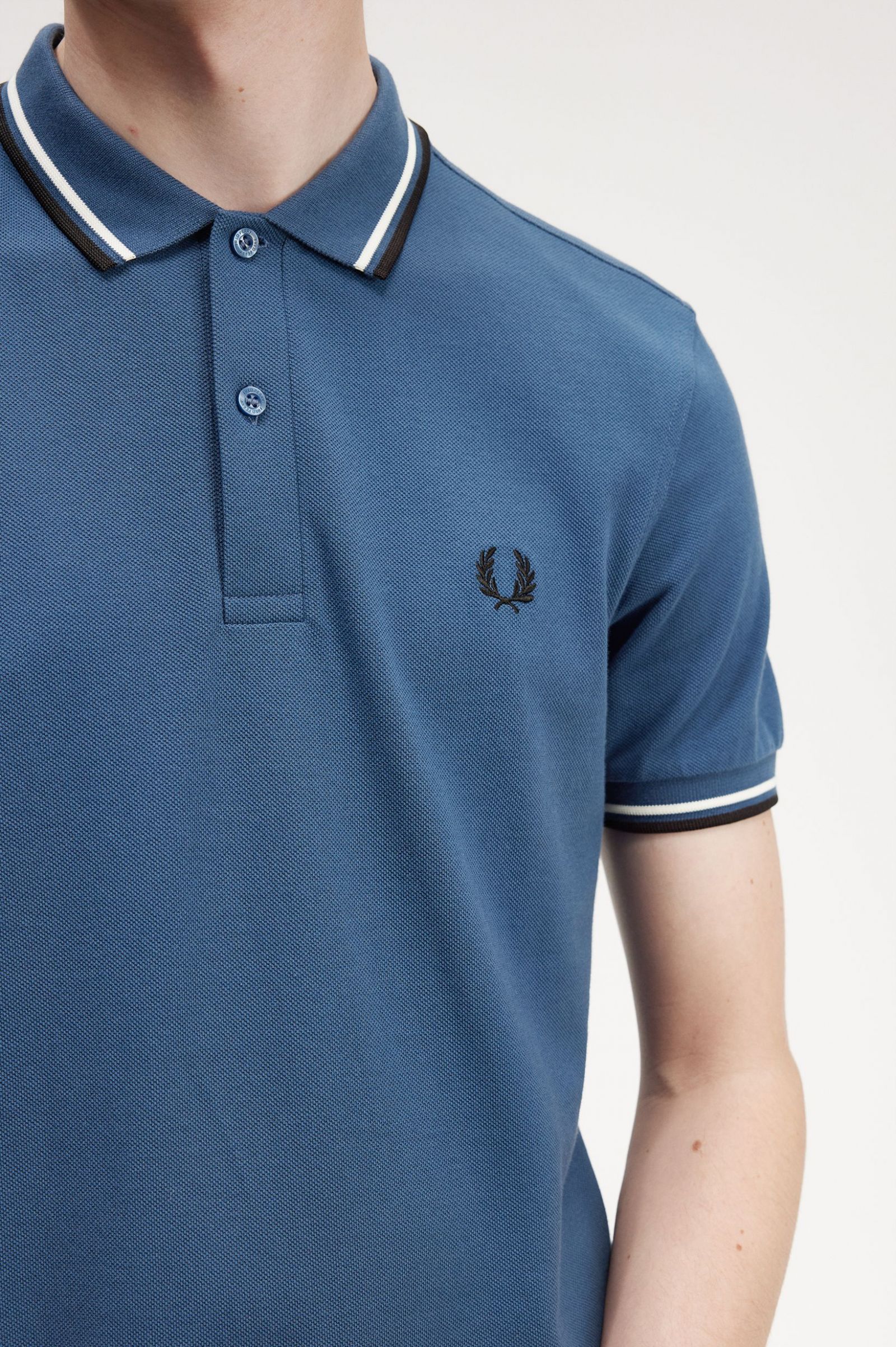 The Fred Perry ShirtM3600 Midnight Blue / Snow White / Black