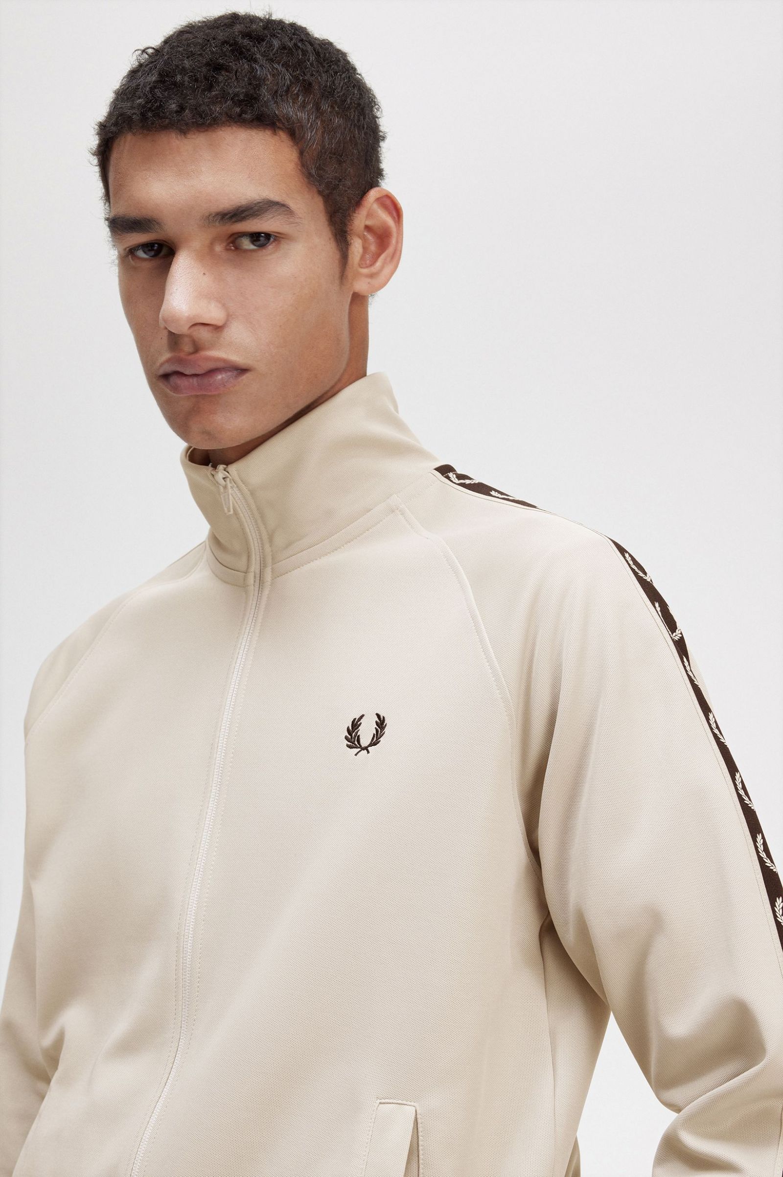 Contrast Tape Track Jacket Light Oyster / Black