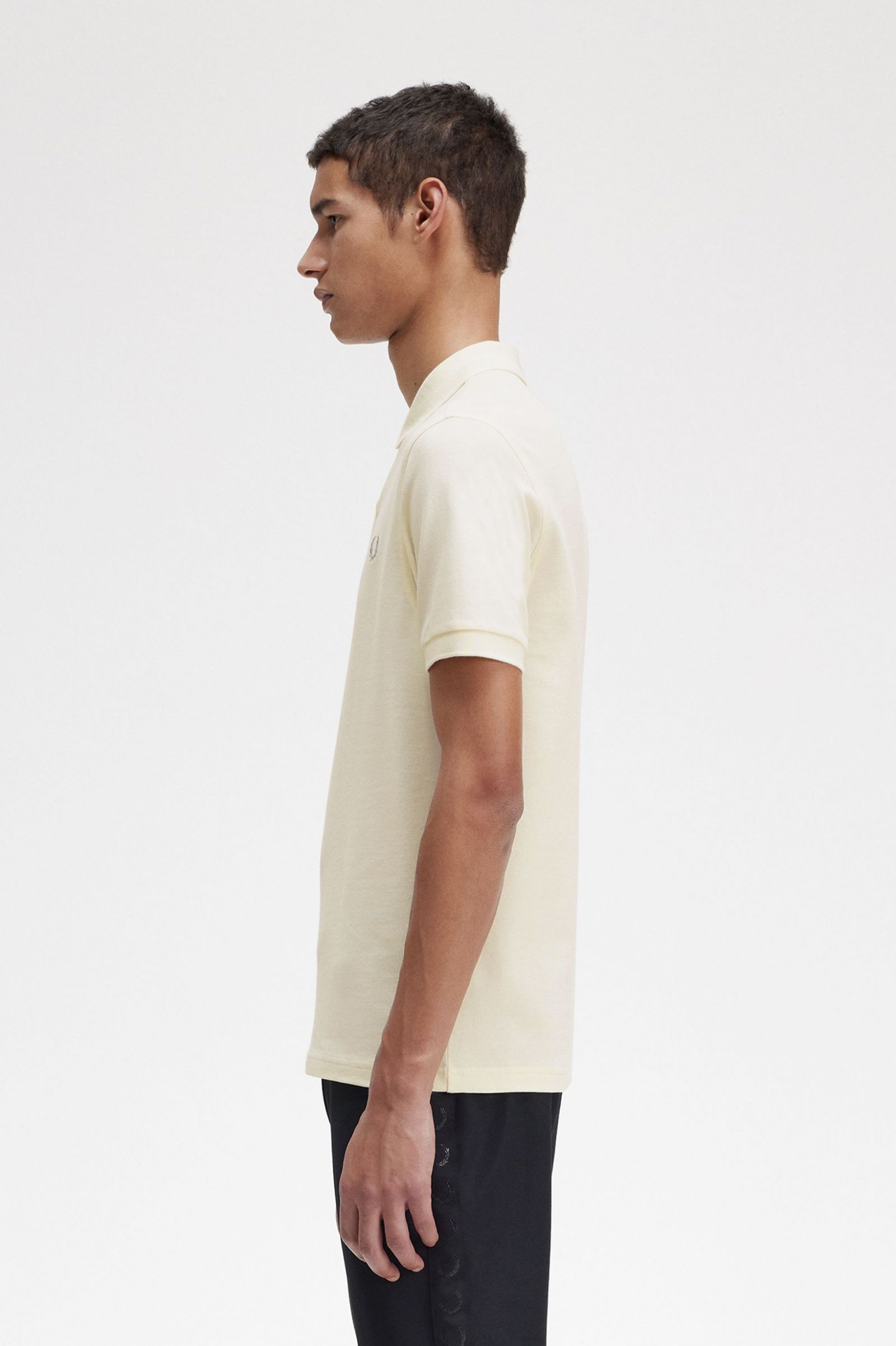 The Fred Perry ShirtM6000 Ecru / Limestone