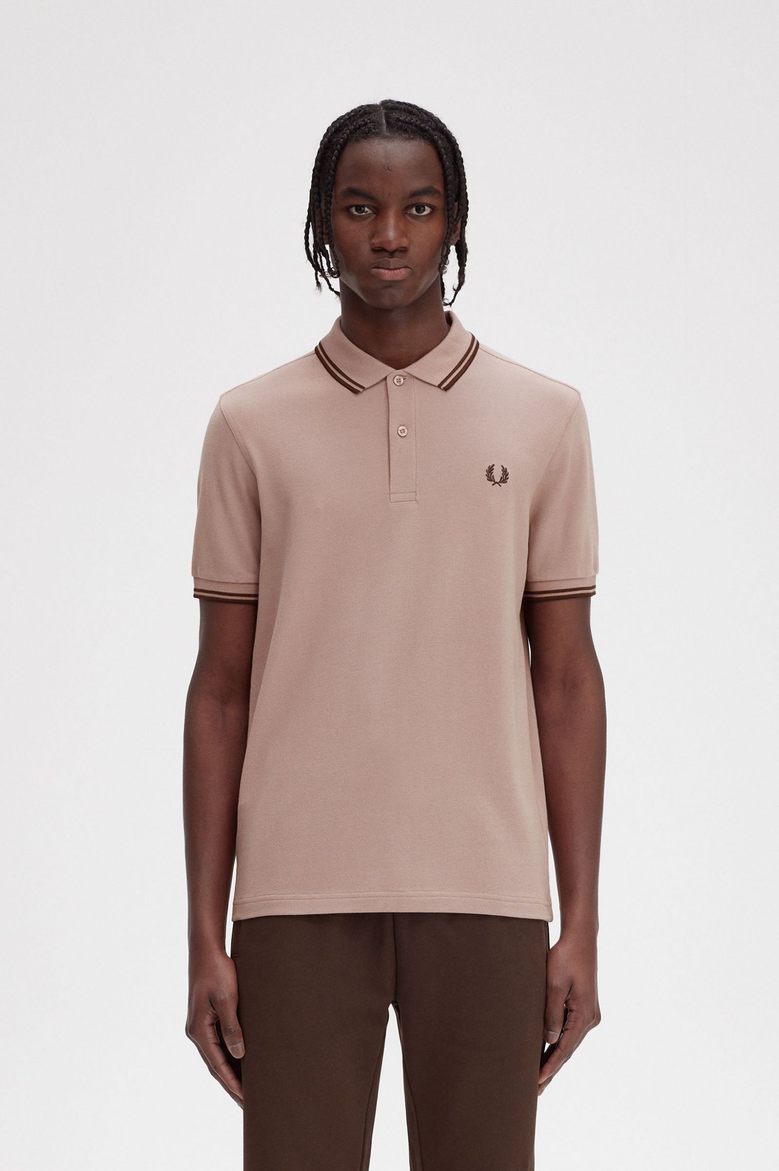 The Fred Perry ShirtM3600 Dark Pink / Burnt Tobacco / Burnt Tobacco