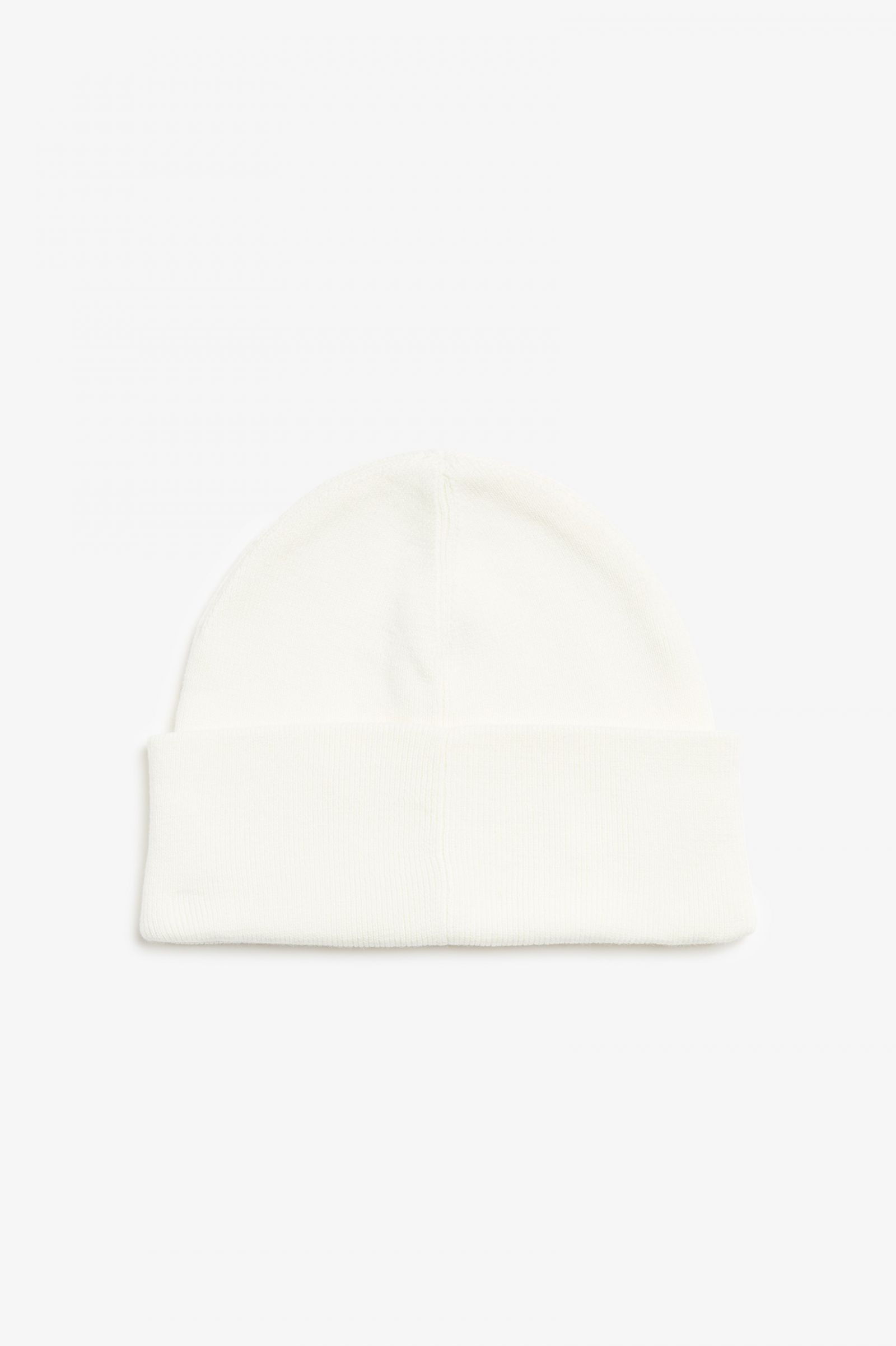 Graphic Beanie Snow White