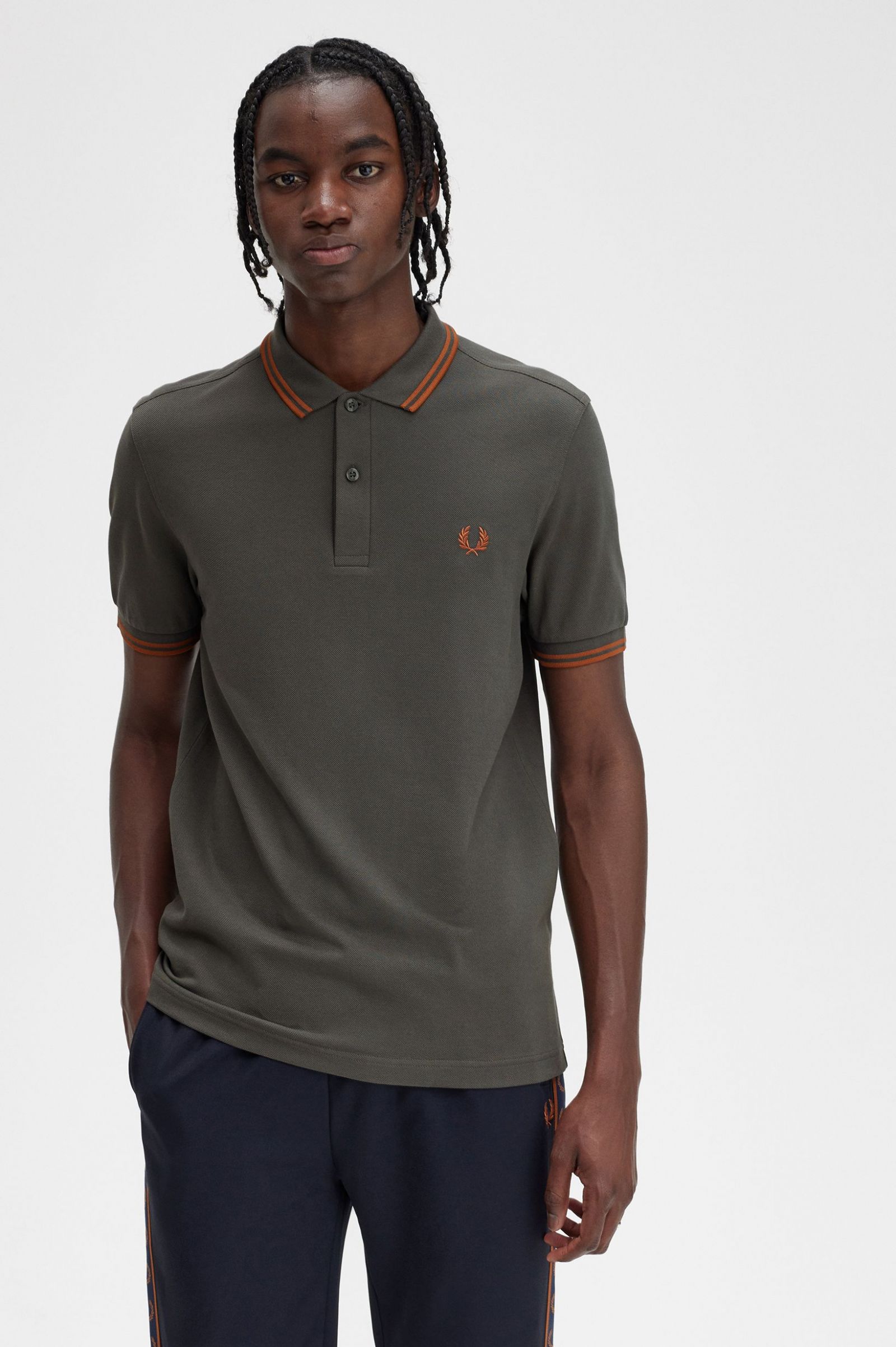 The Fred Perry ShirtM3600 Field Green / Nut Flake / Nut Flake