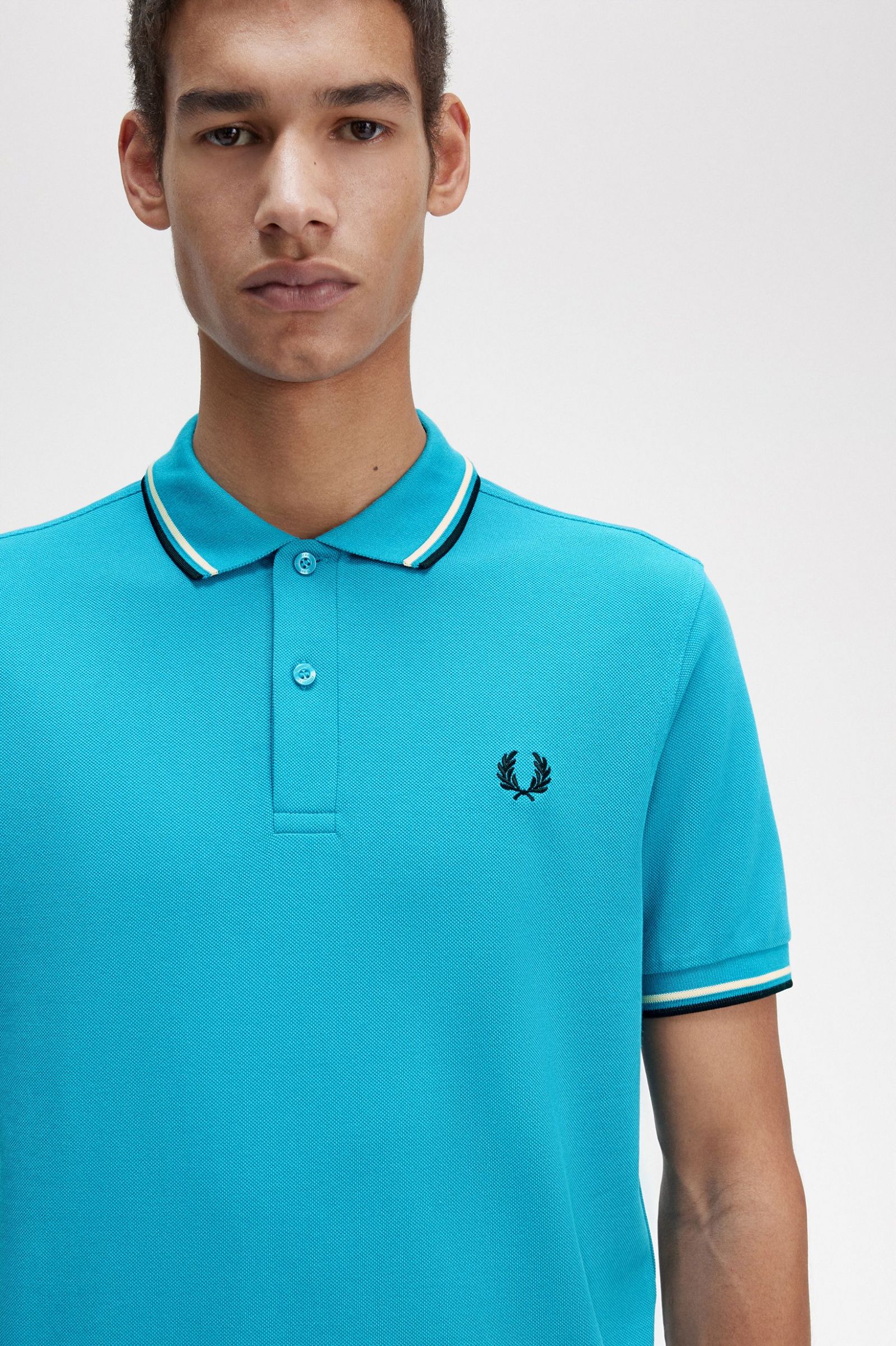 The Fred Perry ShirtM3600 Cyber Blue / Ice Cream / Black