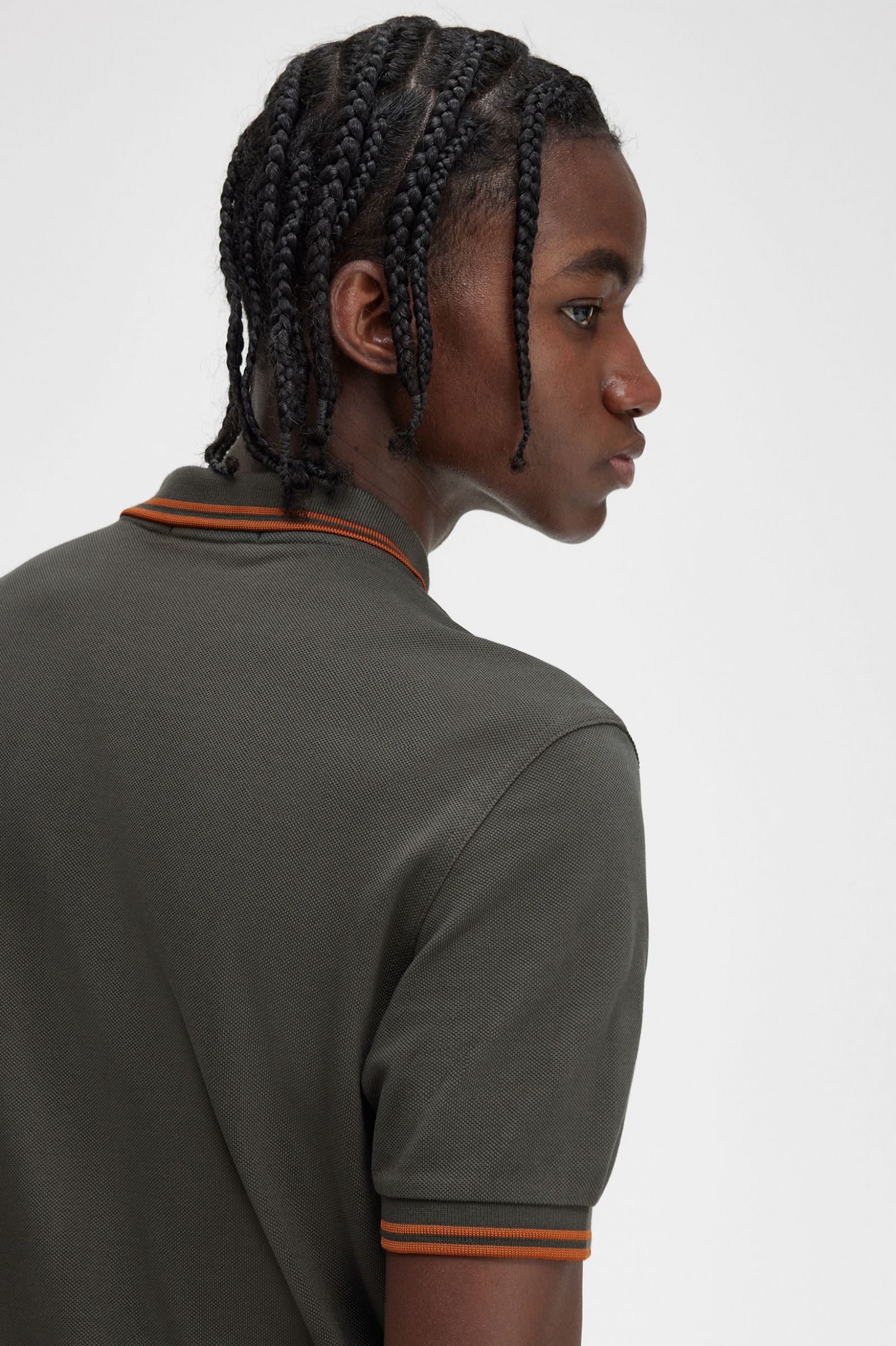 The Fred Perry ShirtM3600 Field Green / Nut Flake / Nut Flake