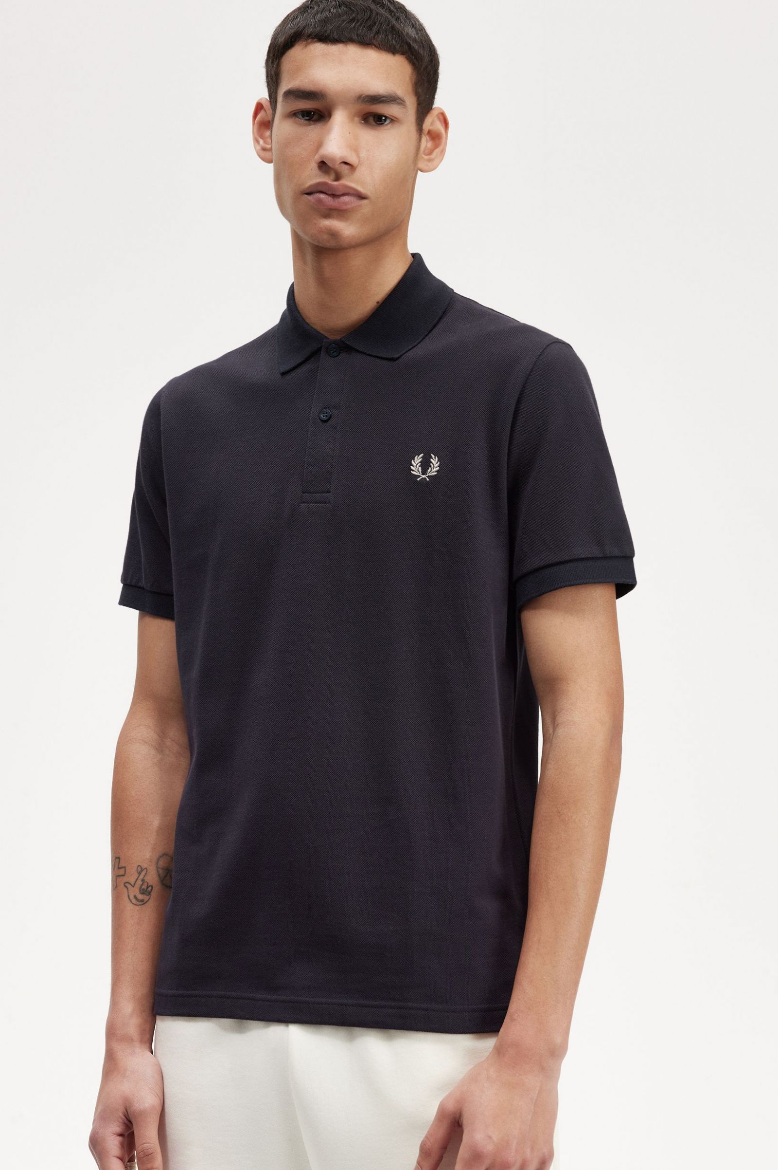 The Fred Perry ShirtM3 Navy / Light Oyster
