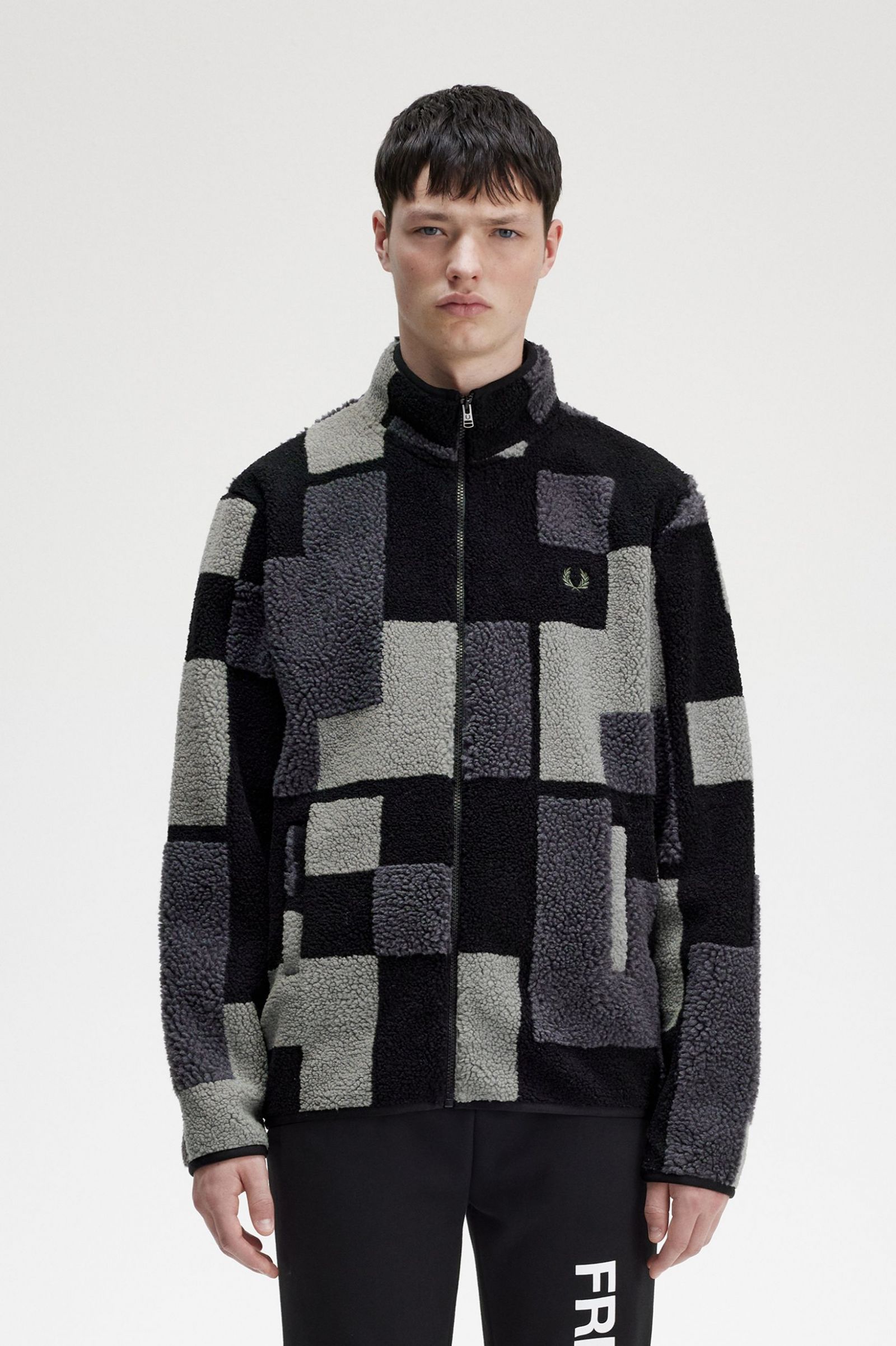 Pixel Borg Fleece Black