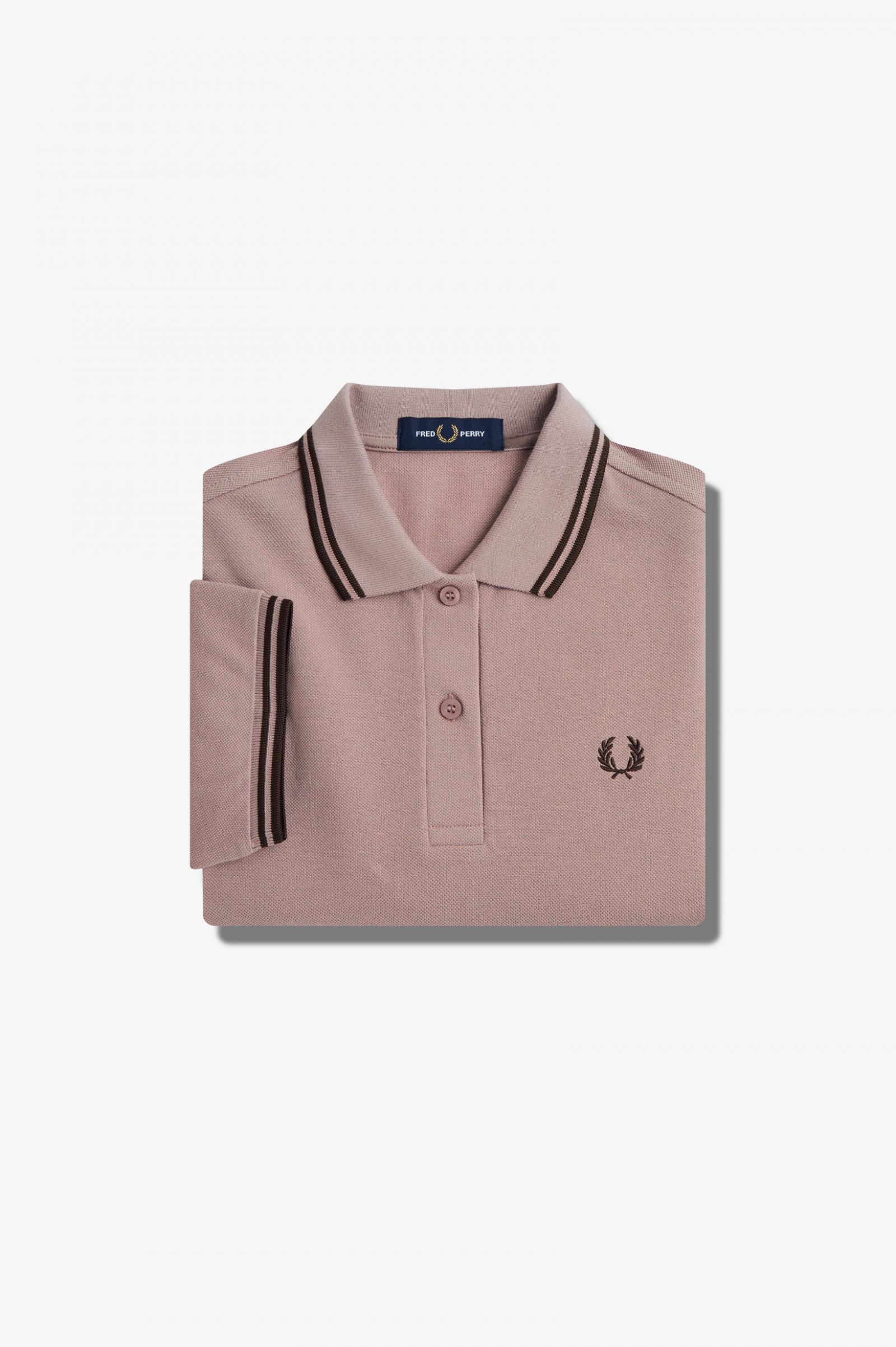 The Fred Perry ShirtG3600 Dark Pink / Burnt Tobacco / Burnt Tobacco