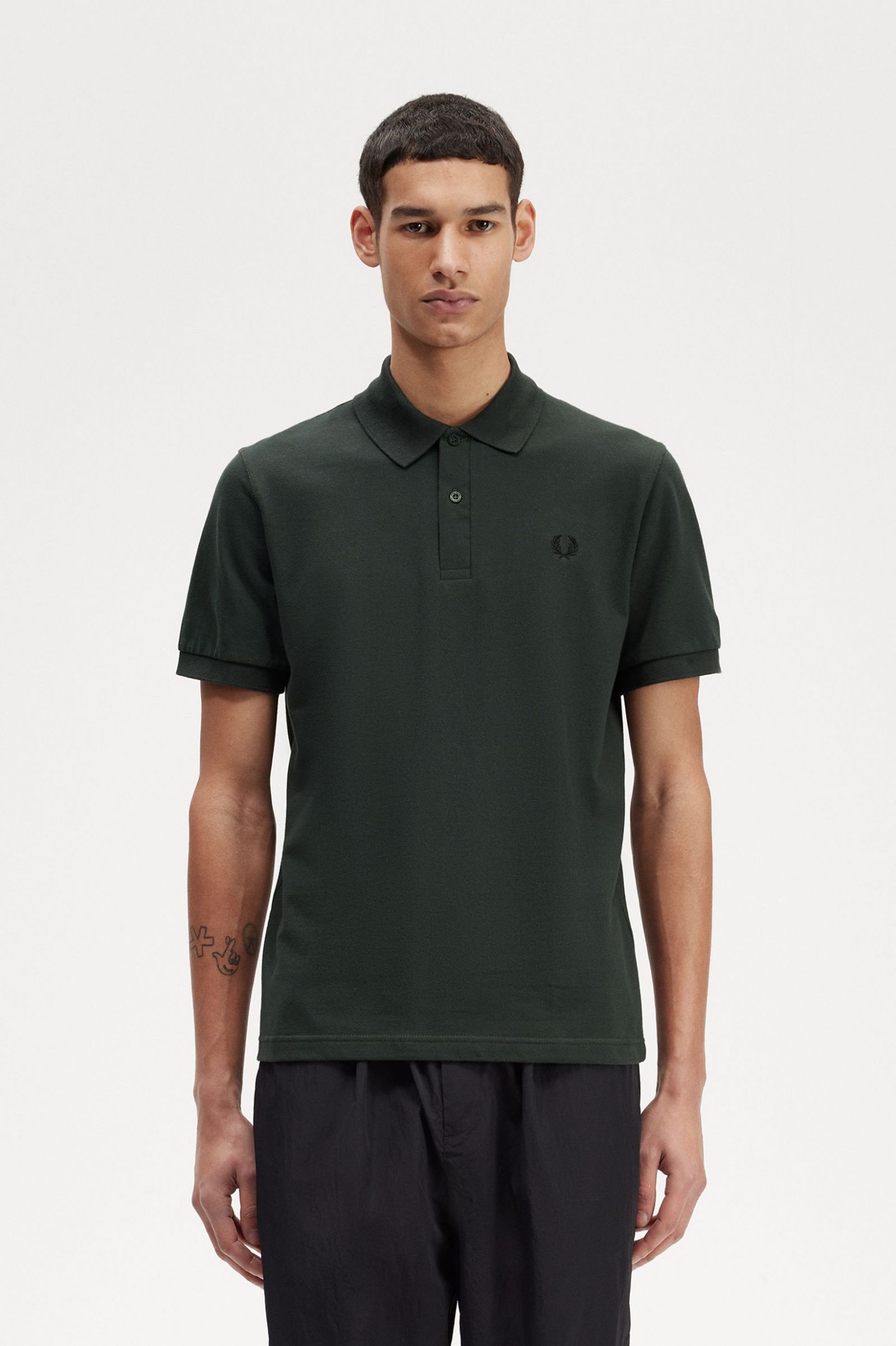 The Fred Perry ShirtM3 Night Green / Black