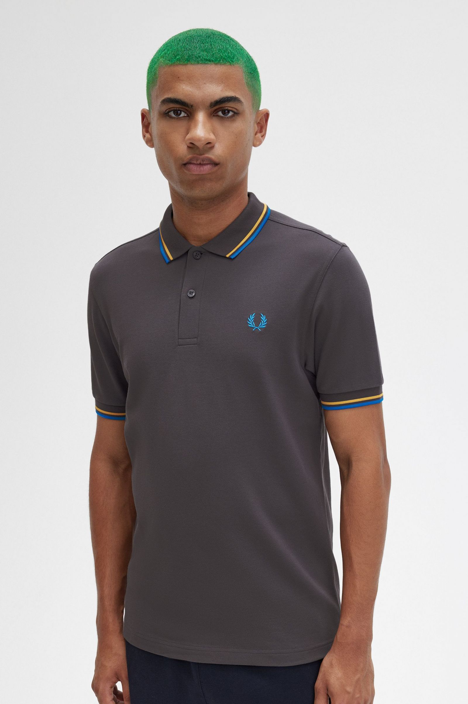 The Fred Perry ShirtM3600 Gunmetal / Golden Hour / Kingfisher