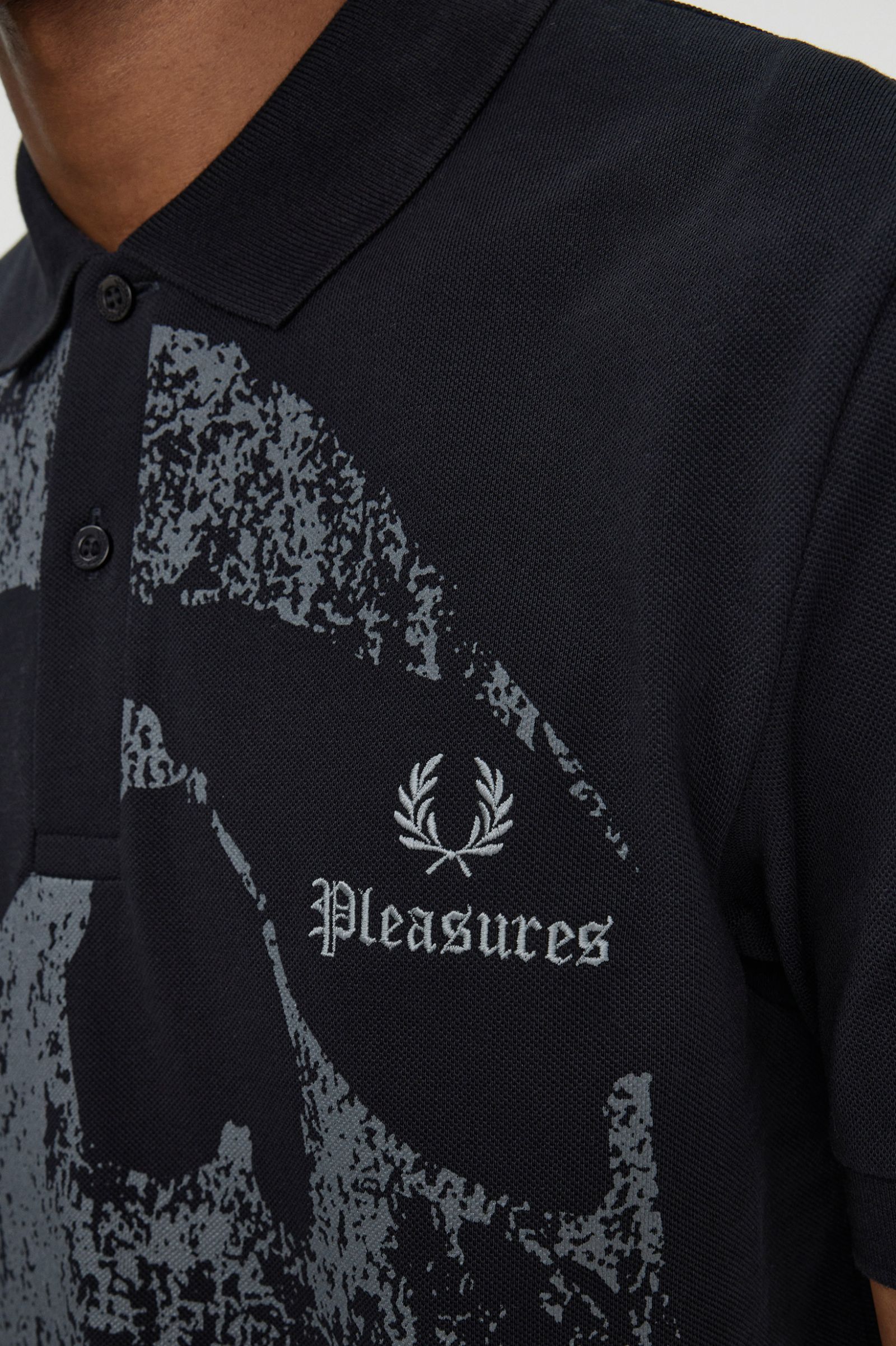PleasuresSkull Fred Perry Shirt Black