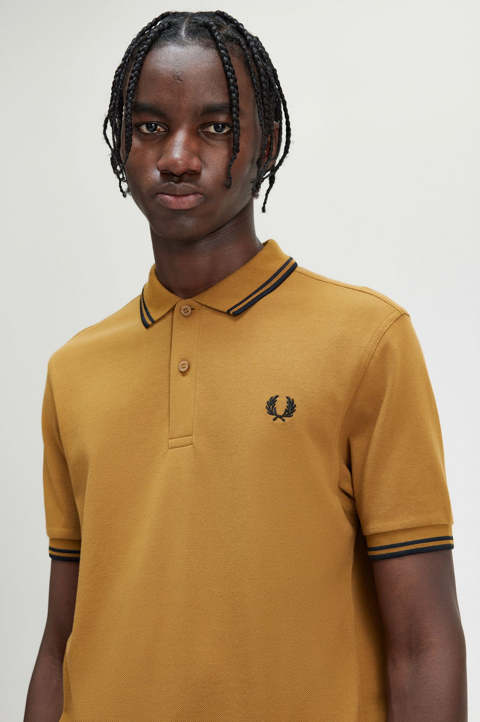 The Fred Perry ShirtM3600 Dark Caramel / Black / Black