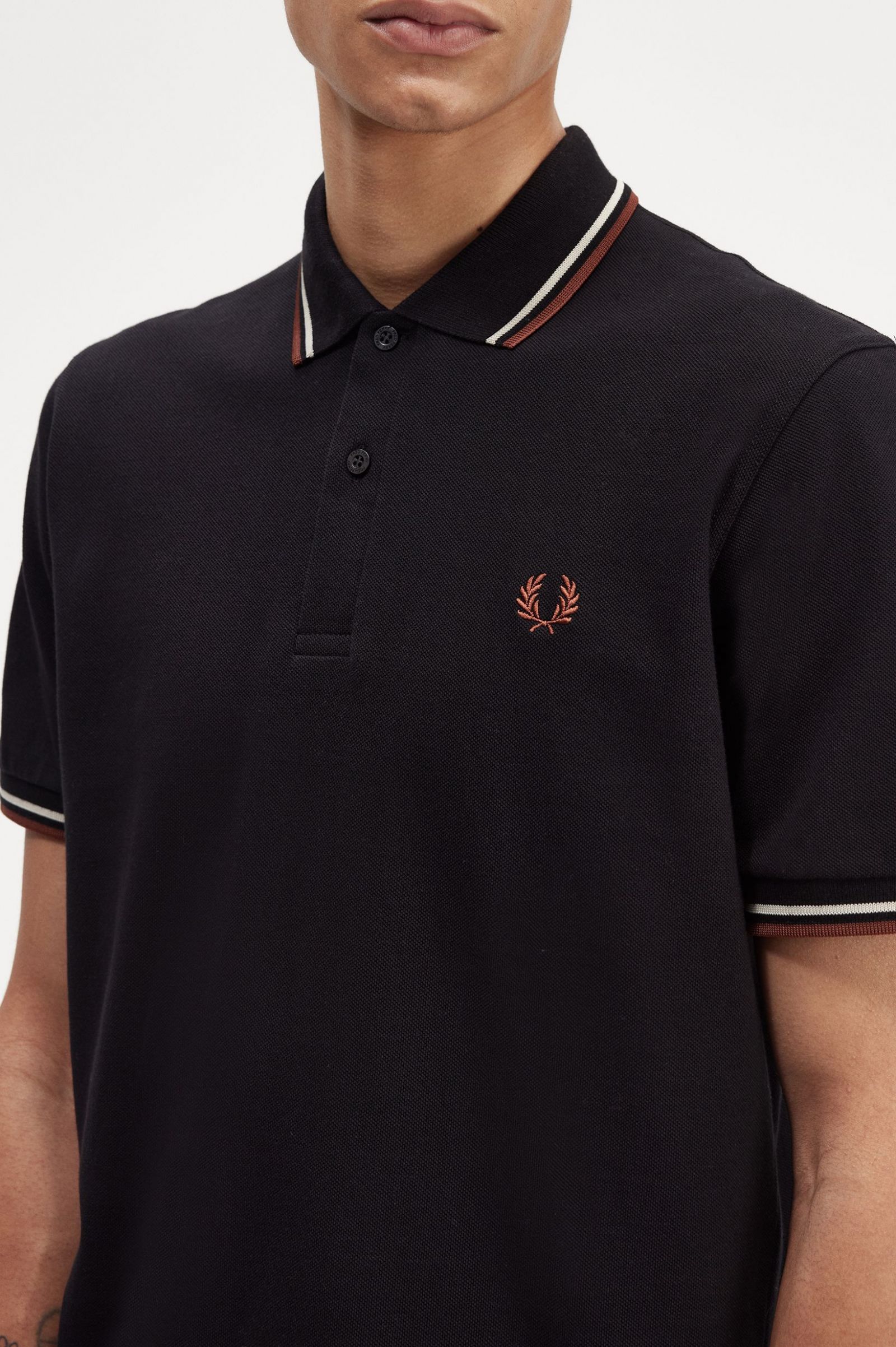The Fred Perry ShirtM12 Black / Oatmeal / Whisky Brown