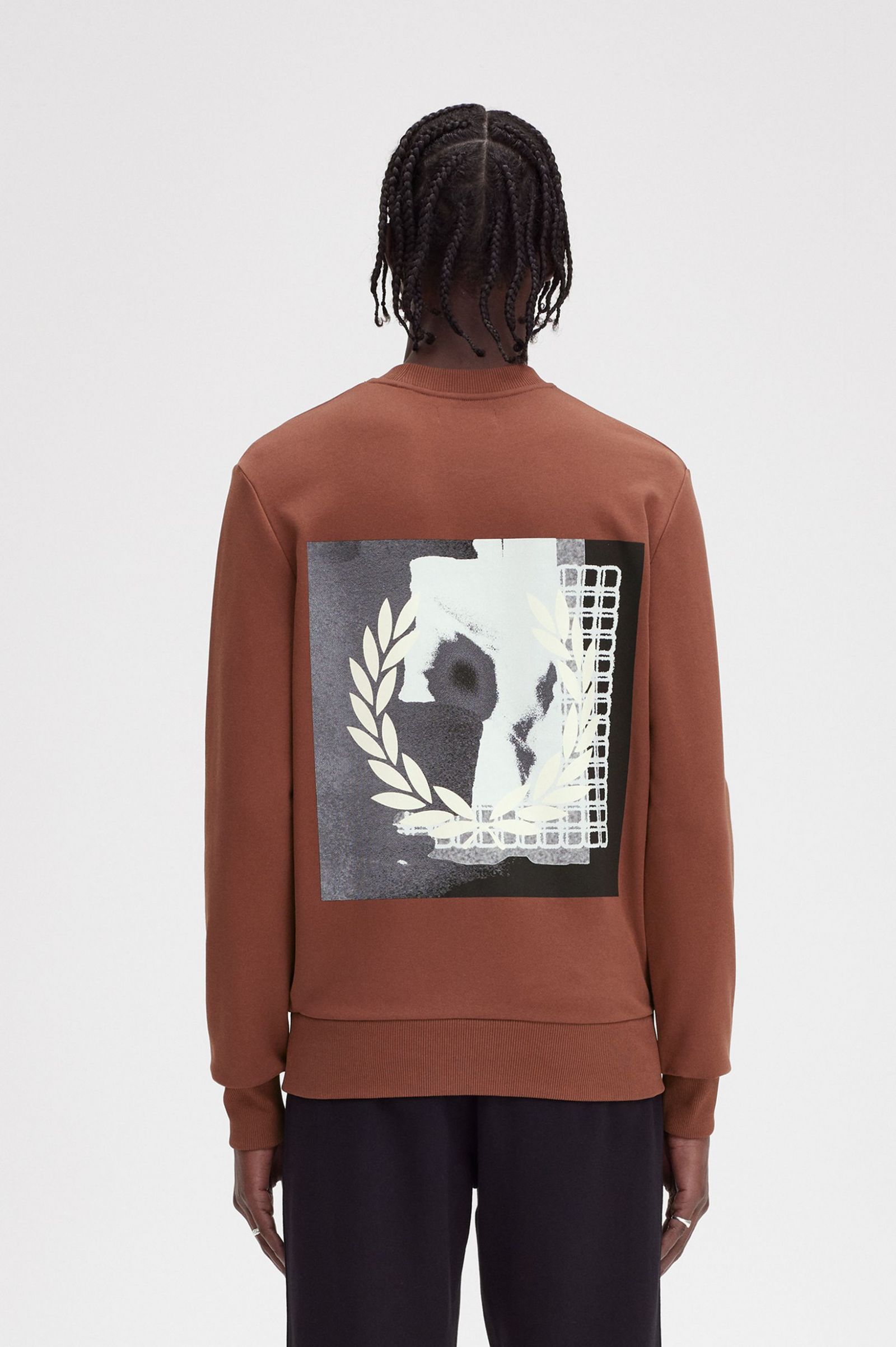 Rave Graphic Sweatshirt Whisky Brown