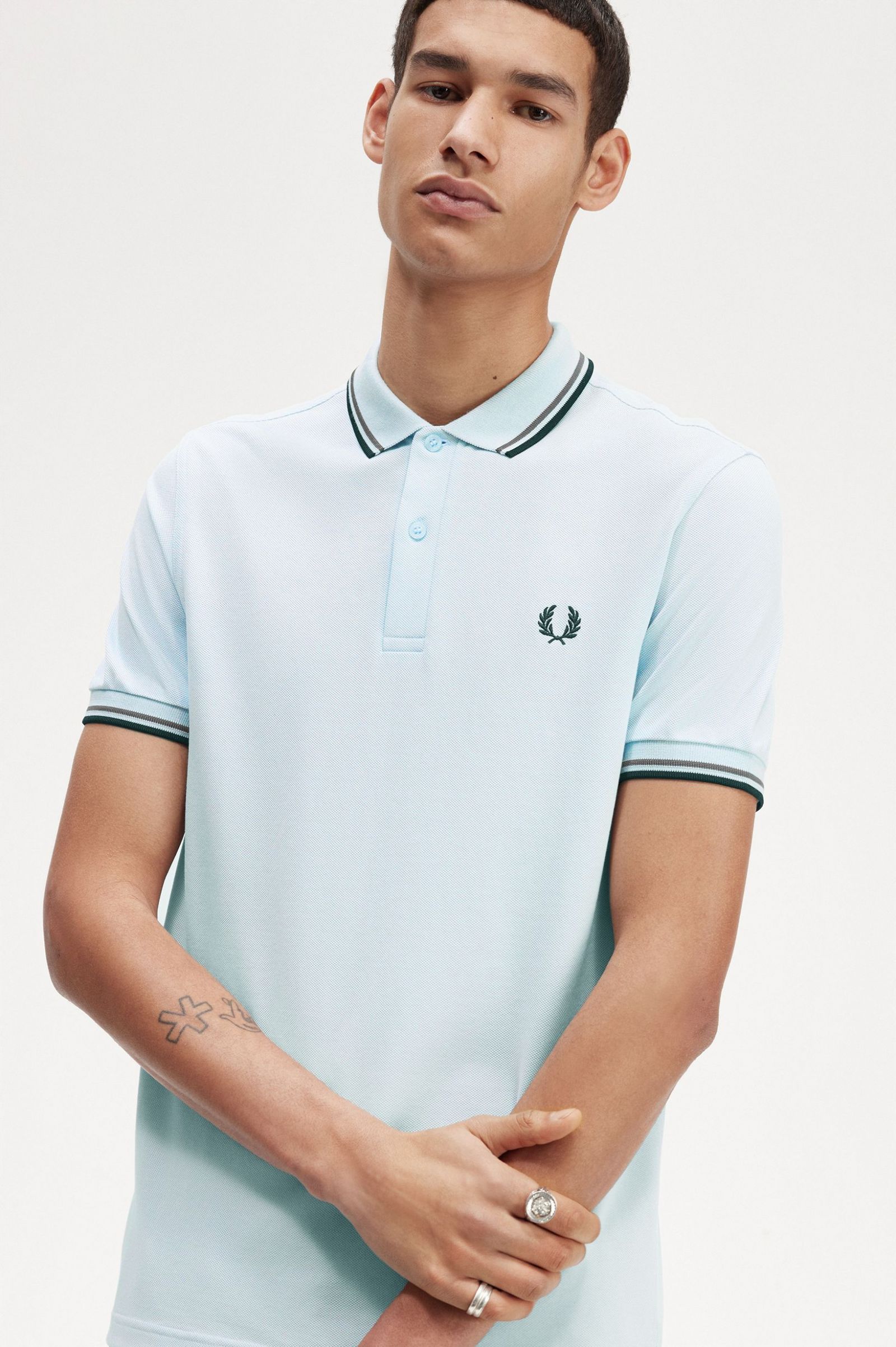 The Fred Perry ShirtM3600 Light Ice / Field Green / Black