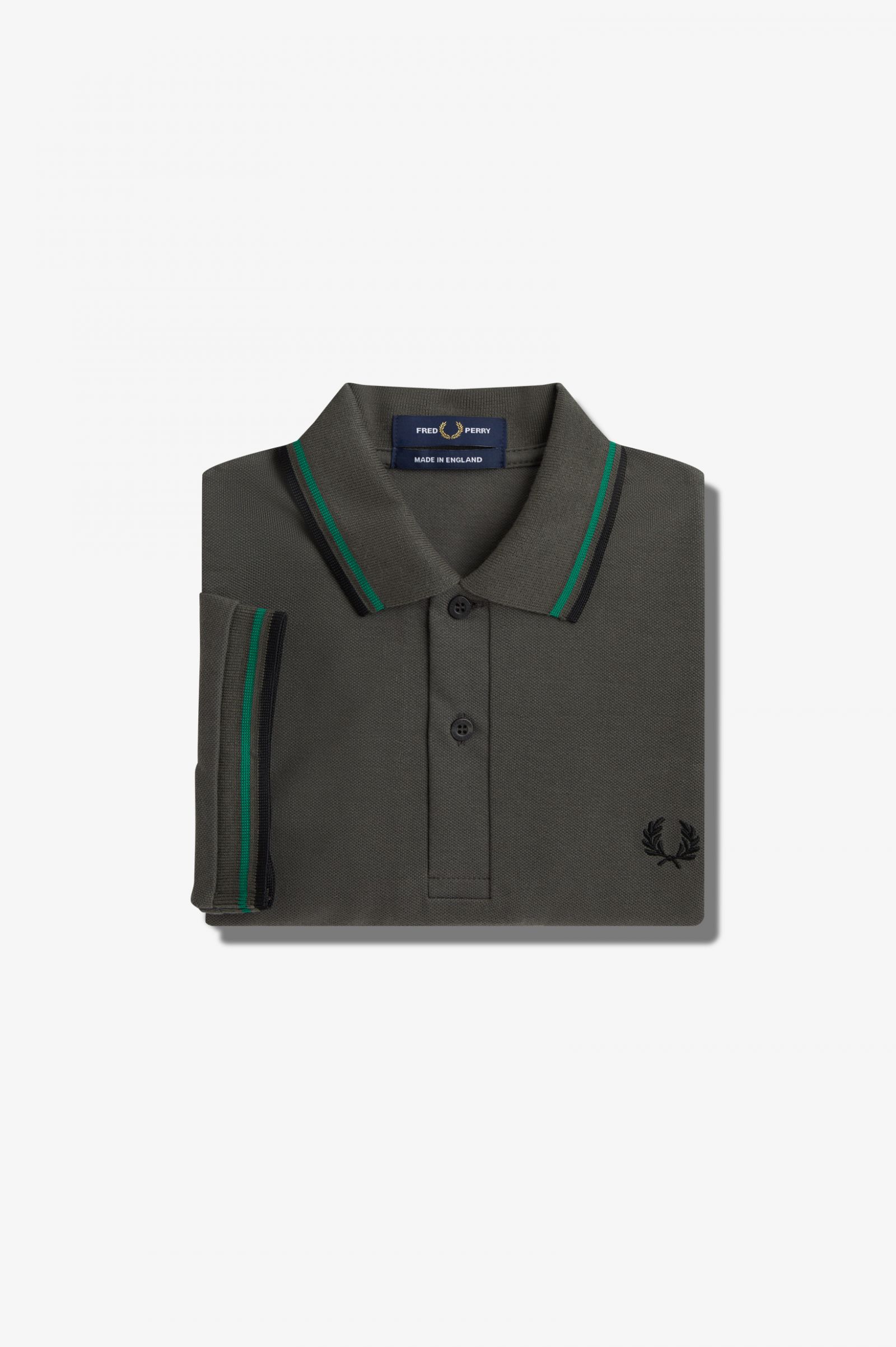 The Fred Perry ShirtM12 Field Green / Fred Perry Green / Black