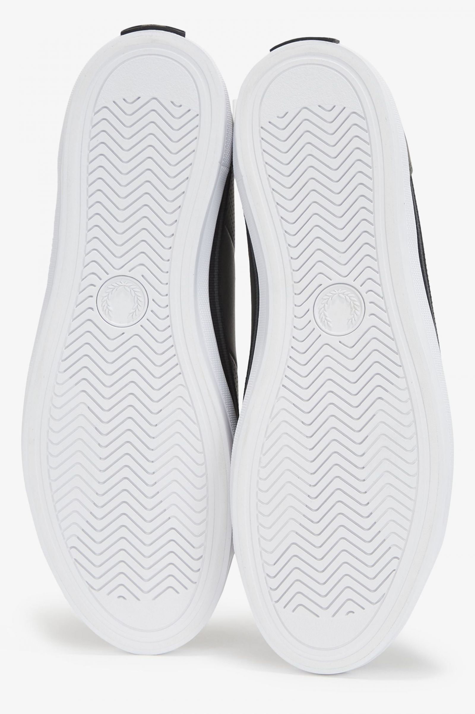 Perforated Baseline Field Green / Black