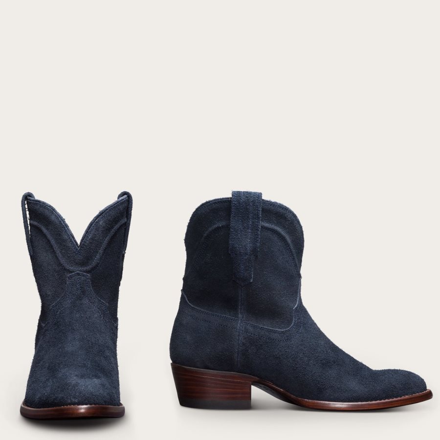 Women The Lucy Navy Suede