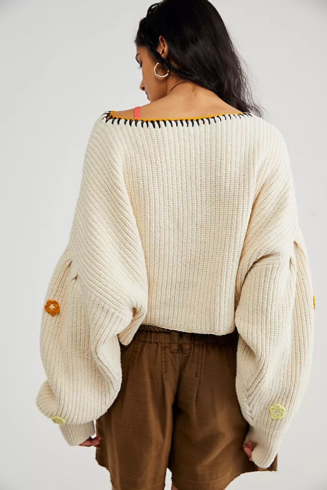 Dahlia Crochet Pullover Antique Pearl Combo