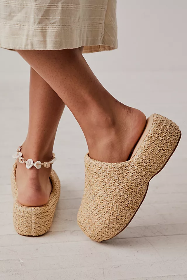 Bella Bubble Clogs Natural