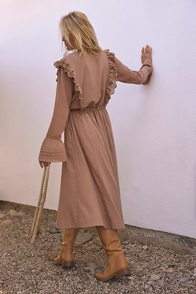 Making Memories Midi Dress Camel