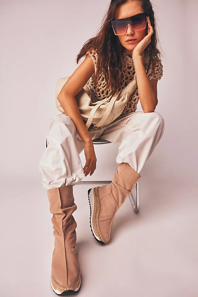 Chapmin Slouch Sneaker Boots Cappuccino