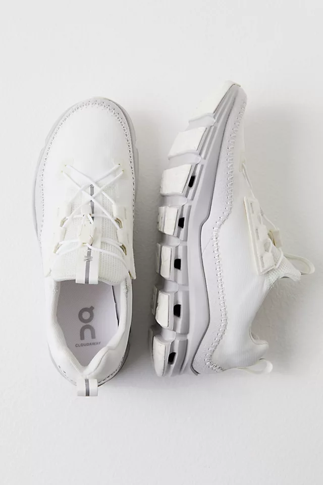 On Cloudaway Sneakers Undyed White / Glacier