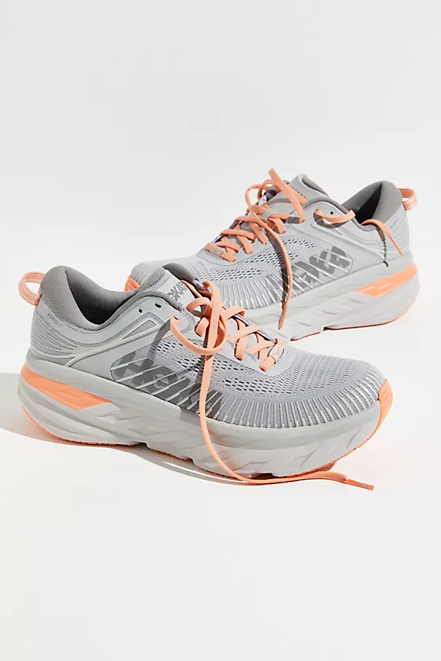 HOKA Bondi 7 Sneakers