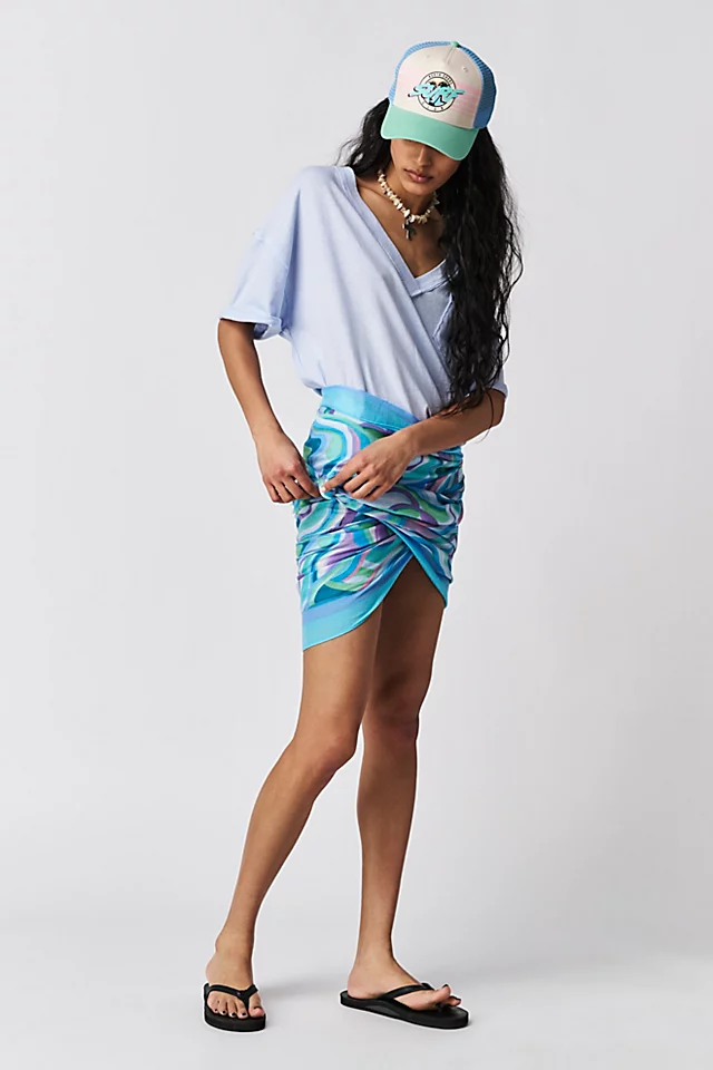Abstract Flow Print Sarong Turquoise