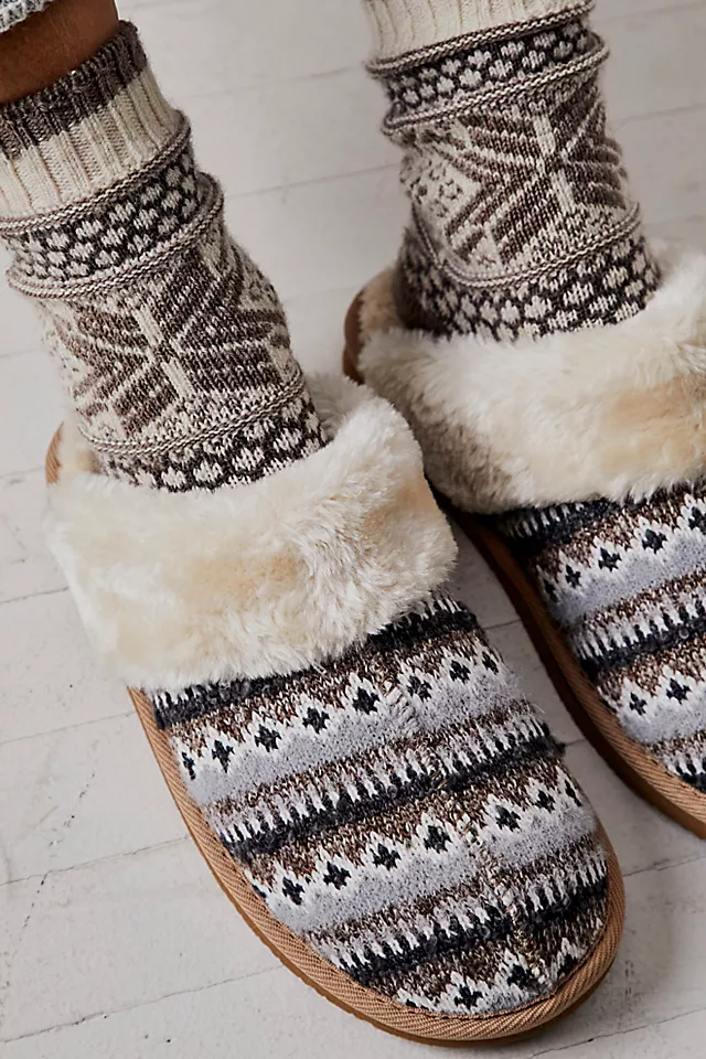 Minnetonka Chesney Slipper Chalet Multi